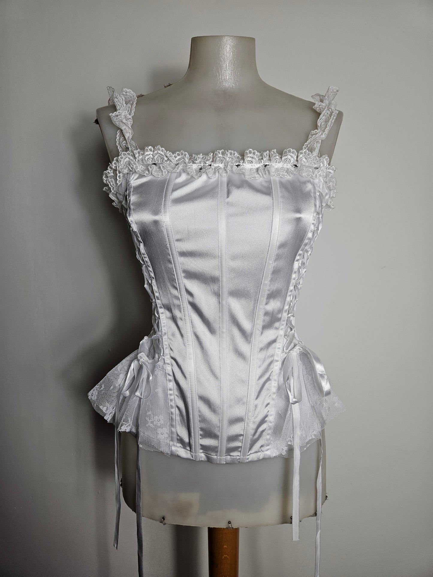 Haut esprit corset blanc satiné