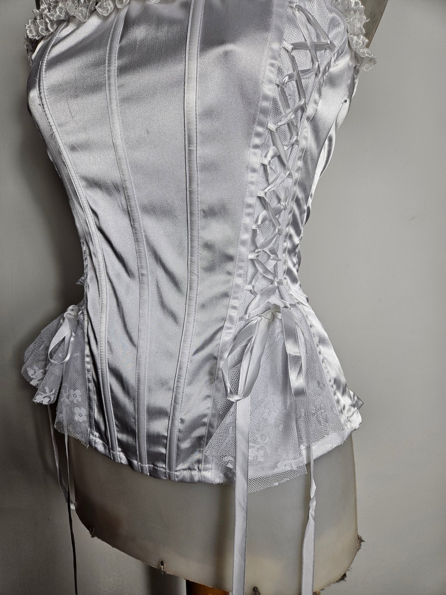 Haut esprit corset blanc satiné