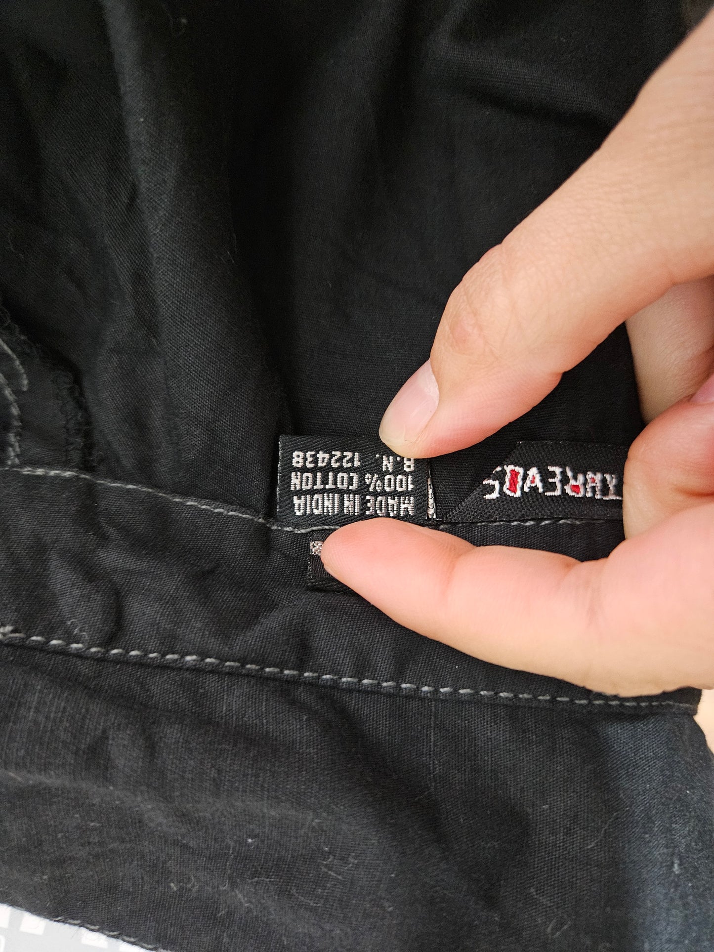 Chemise manches courtes détails sangles