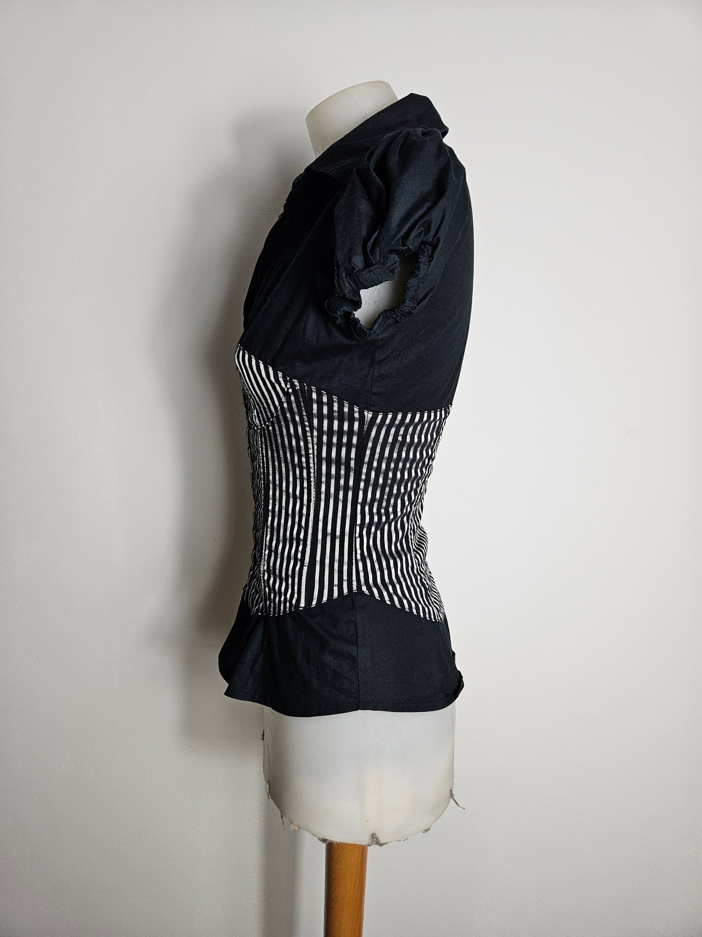 Chemise rayée fermeture crochets