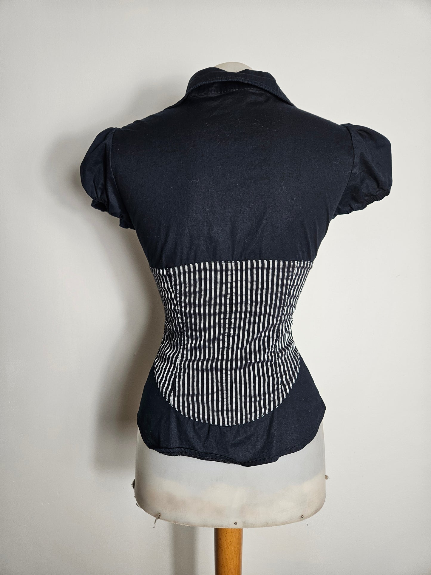 Chemise rayée fermeture crochets