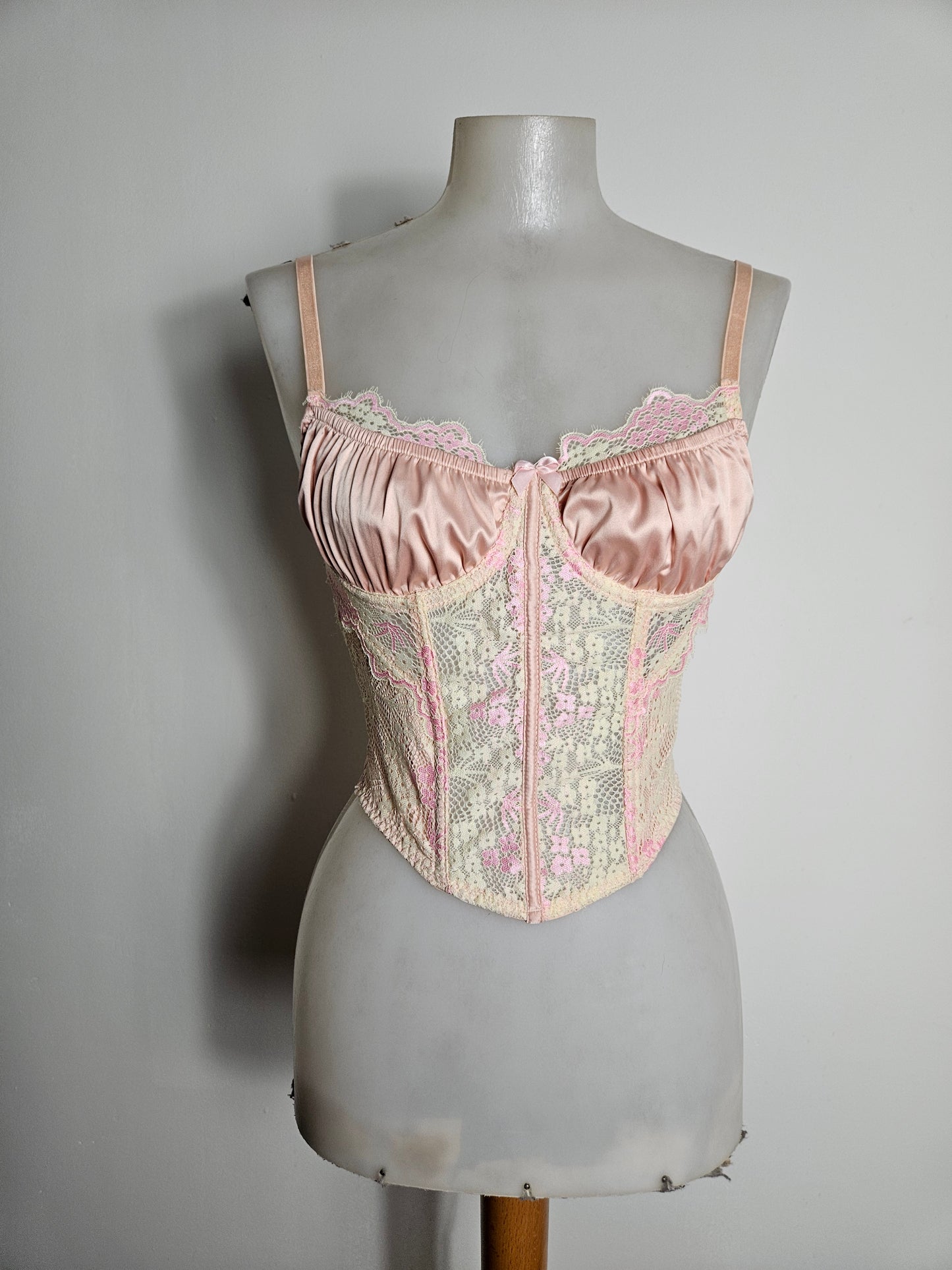Haut esprit corset satin et dentelle