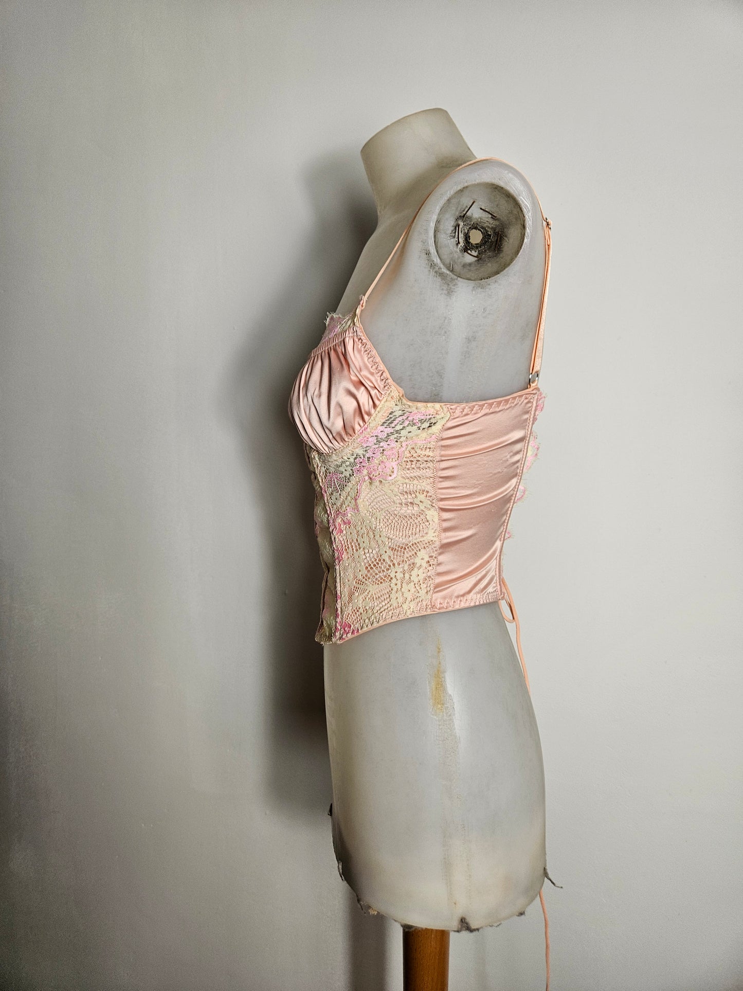 Haut esprit corset satin et dentelle