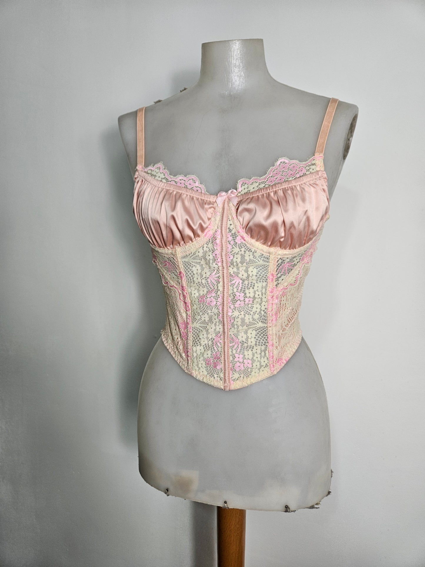 Haut esprit corset satin et dentelle