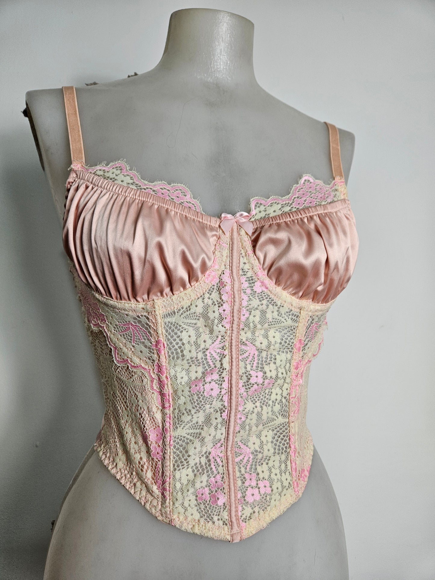 Haut esprit corset satin et dentelle