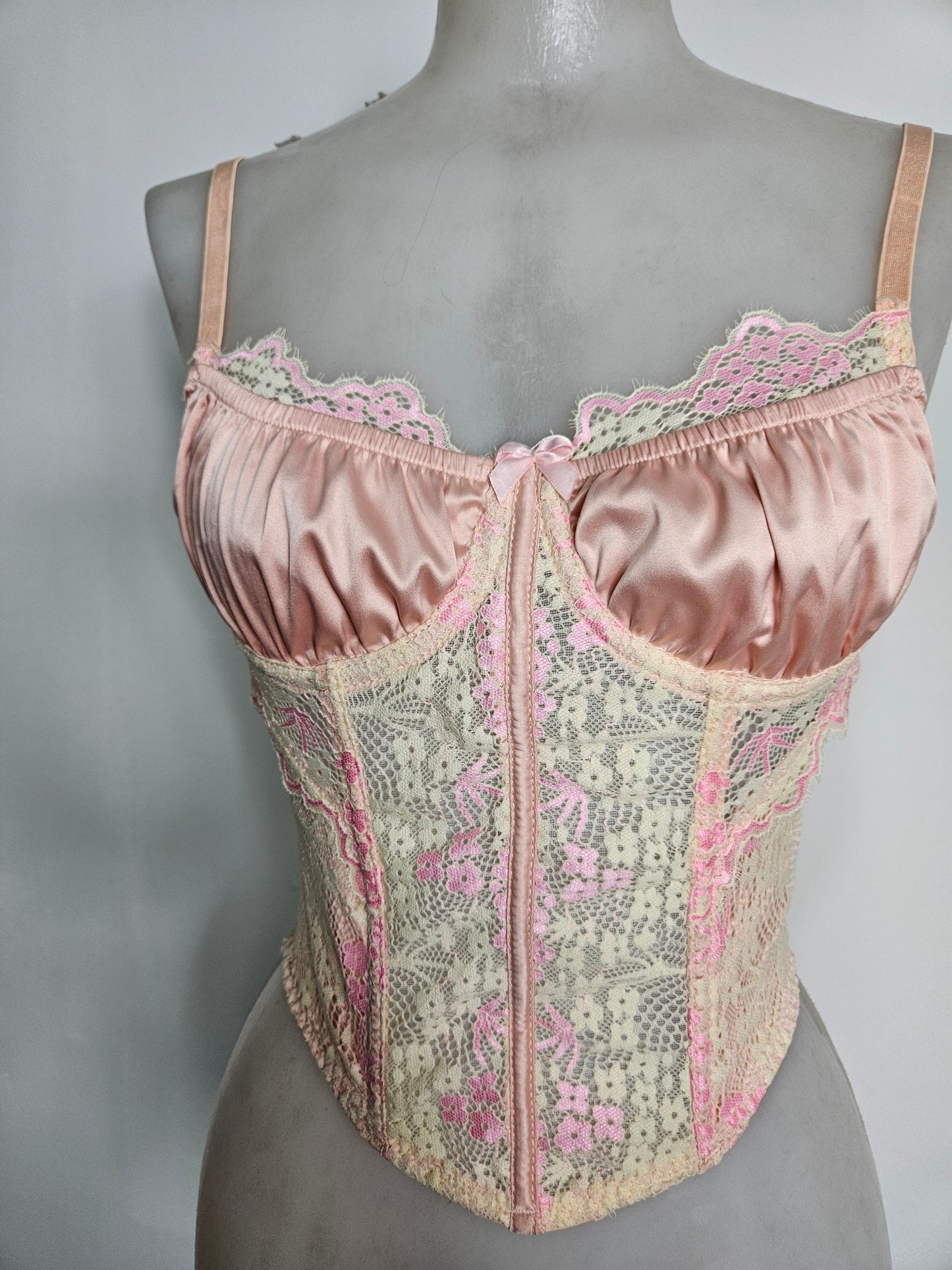 Haut esprit corset satin et dentelle