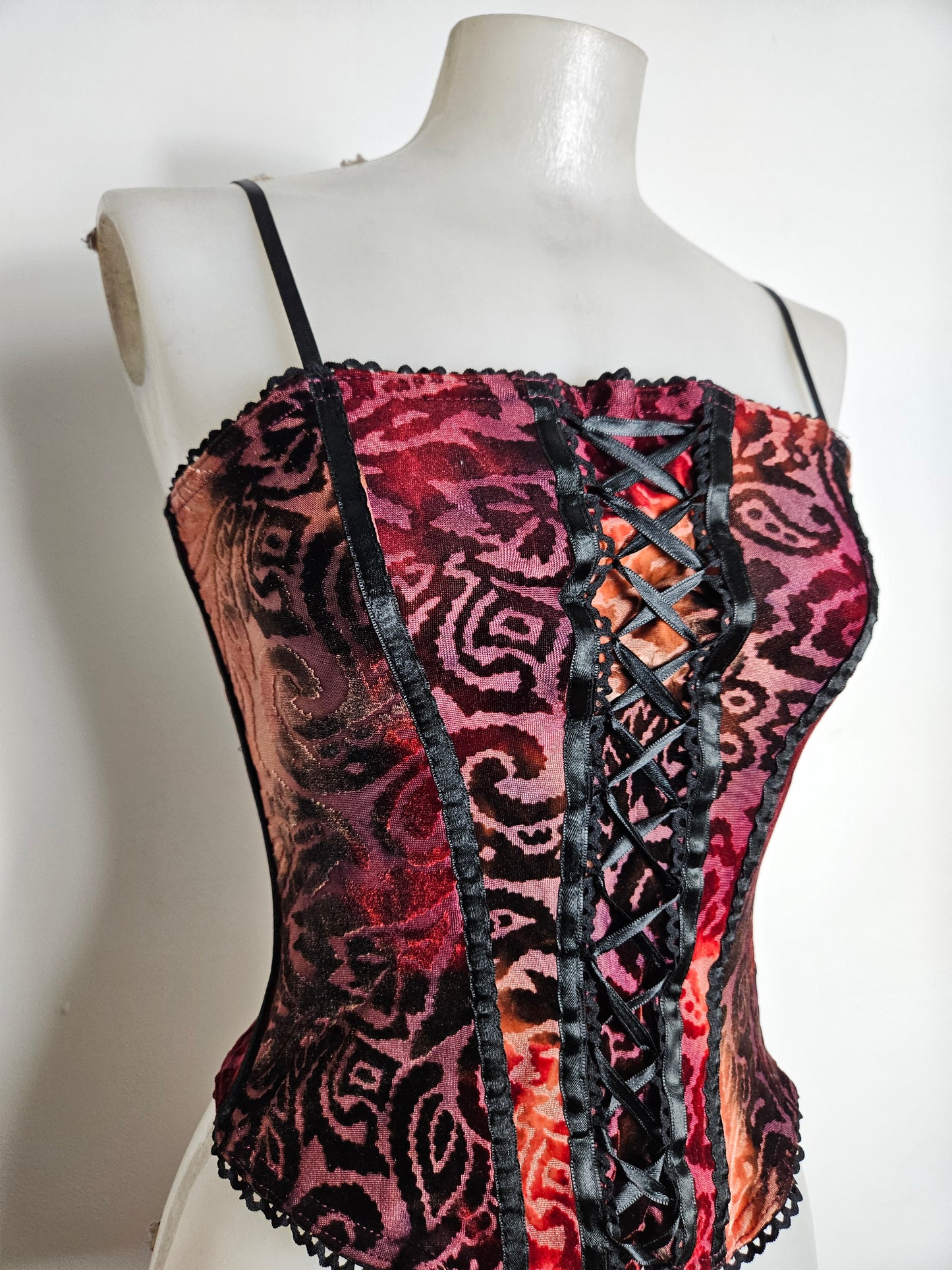 Haut esprit corset motif velours ras