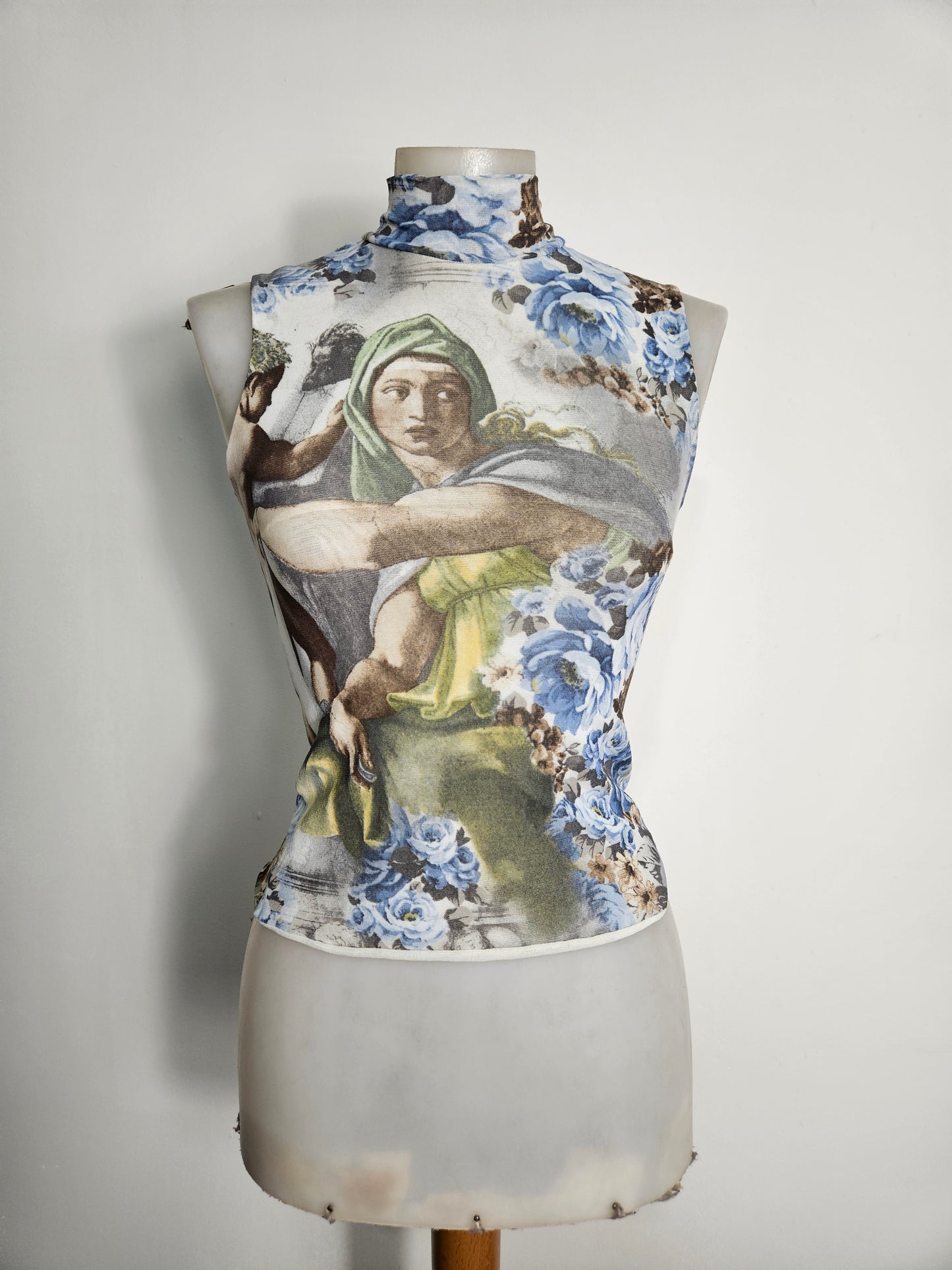 Haut en voile motif renaisse com montant