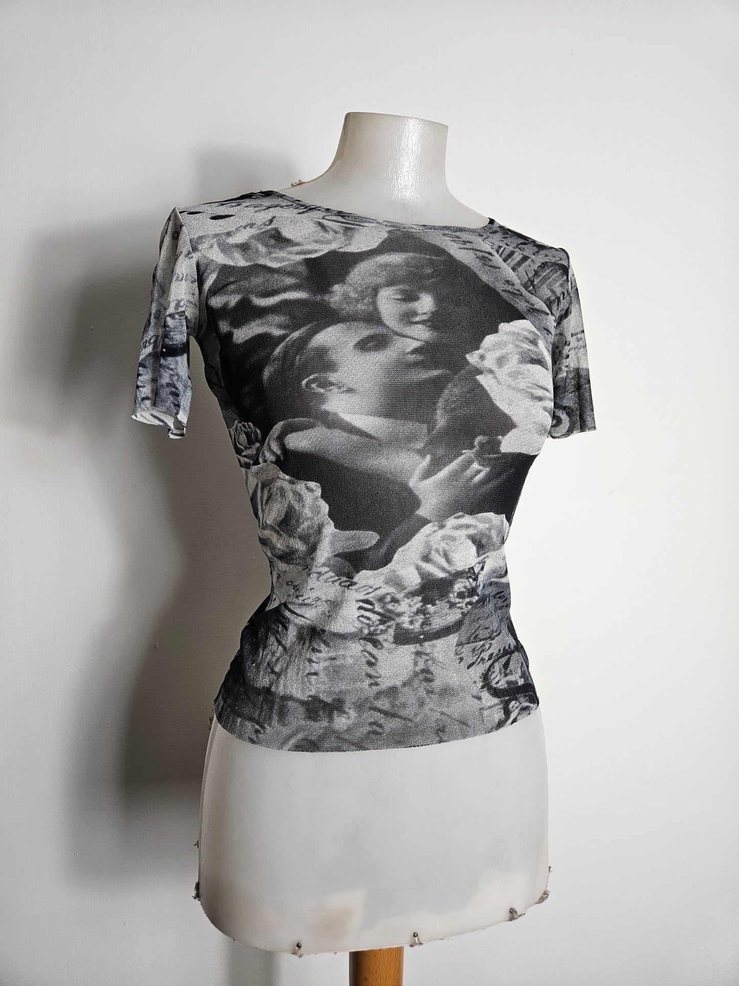 Haut en voile à motif tons gris