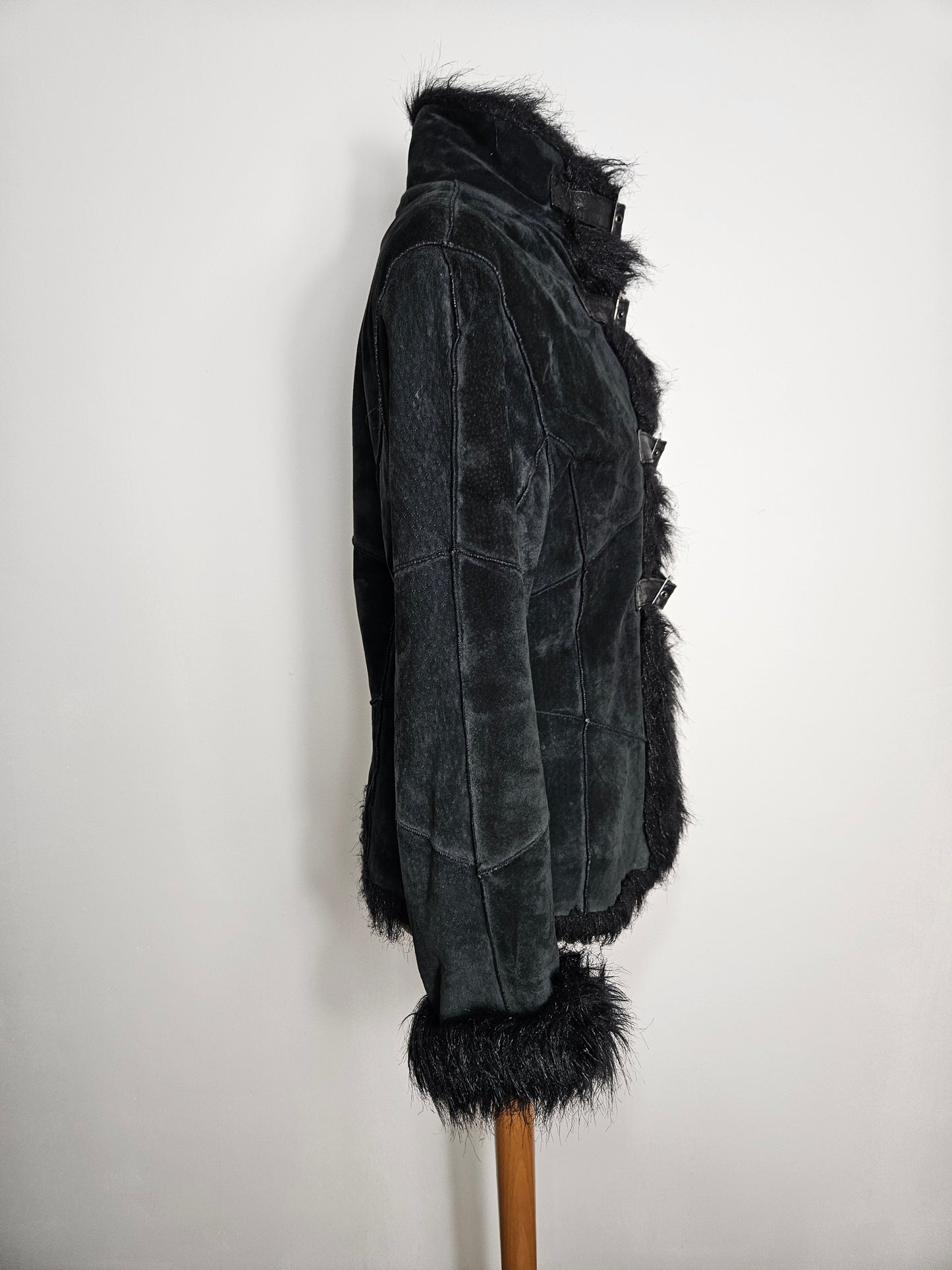 Manteau en cuir et fausse fourrure