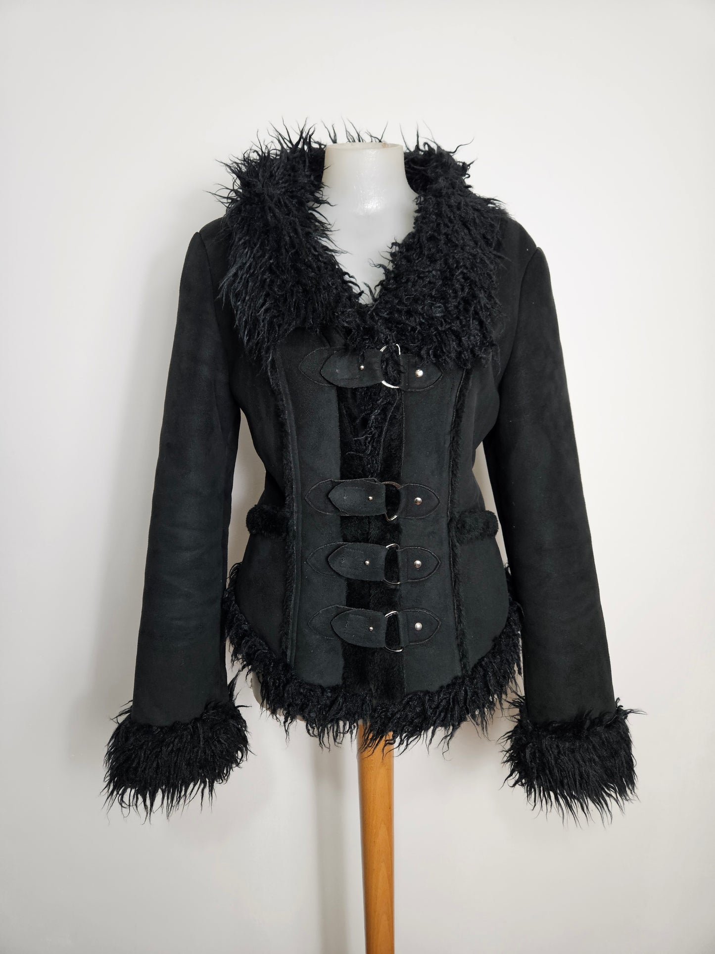 Manteau à sa clés détails fausse fourrure