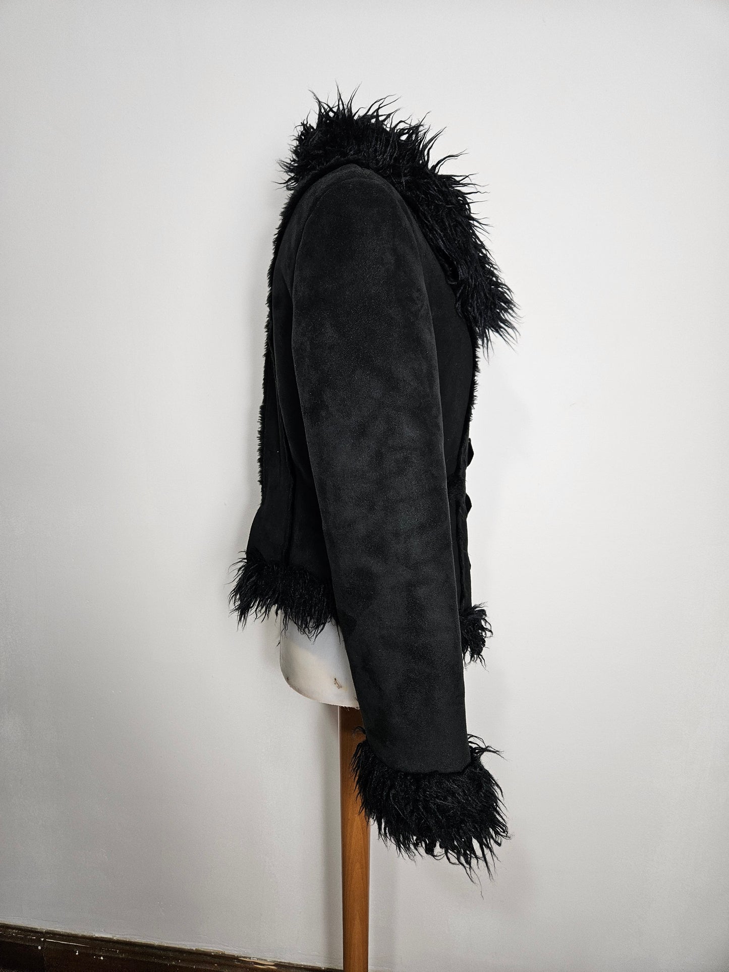 Manteau à sa clés détails fausse fourrure