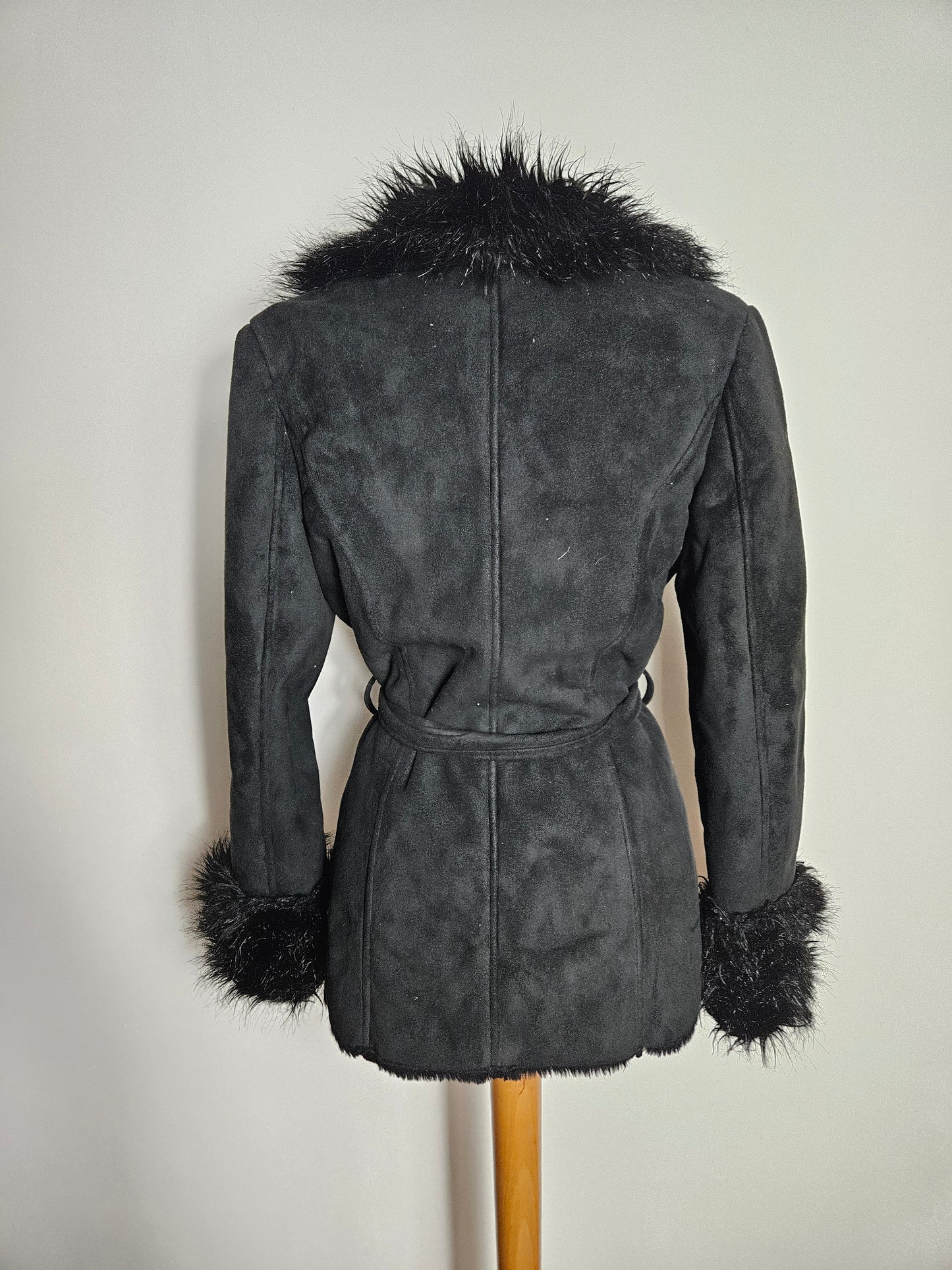 Manteau similicuir et fausse fourrure