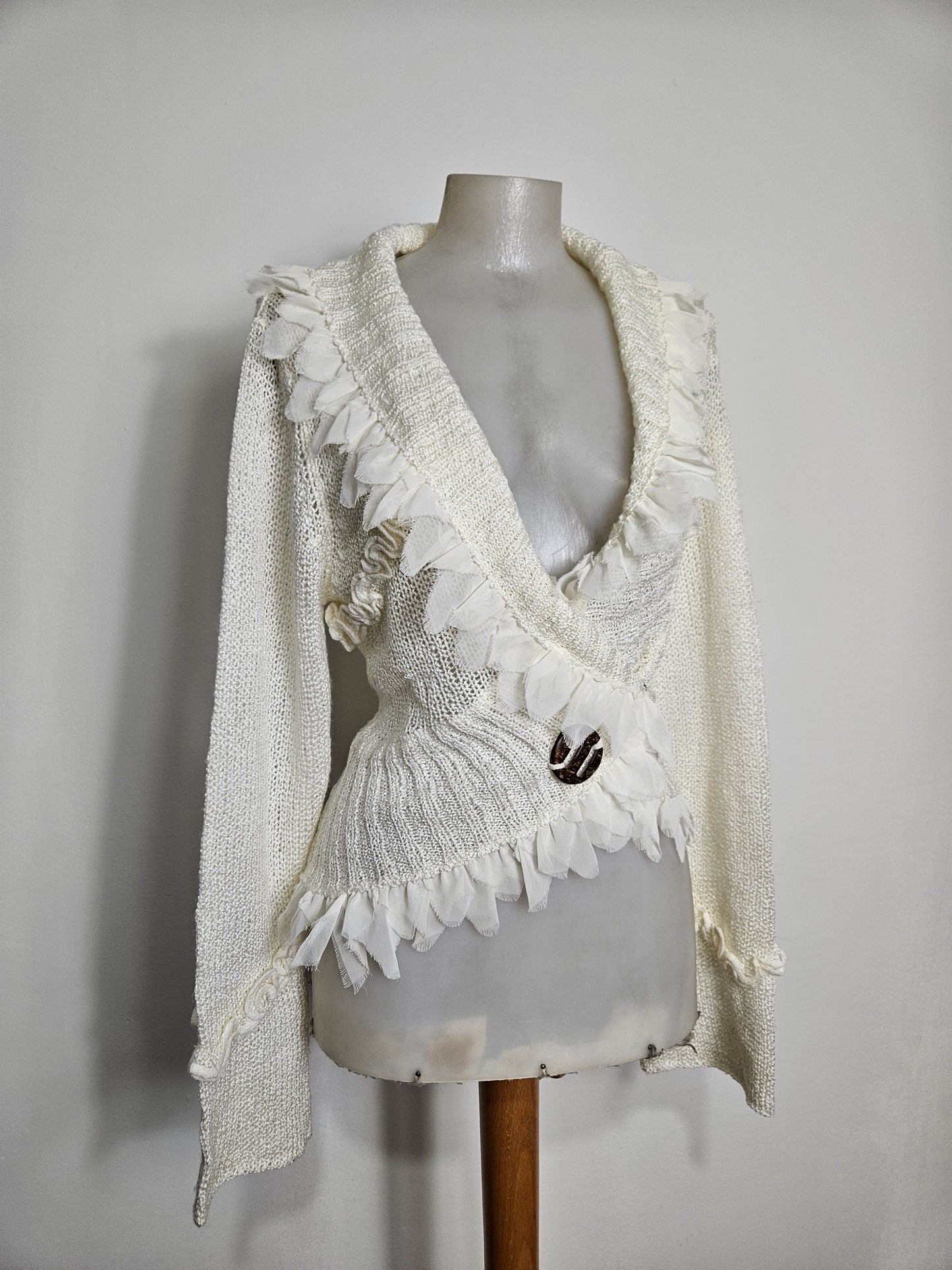 Cardigan cache coeur en crochet blanc