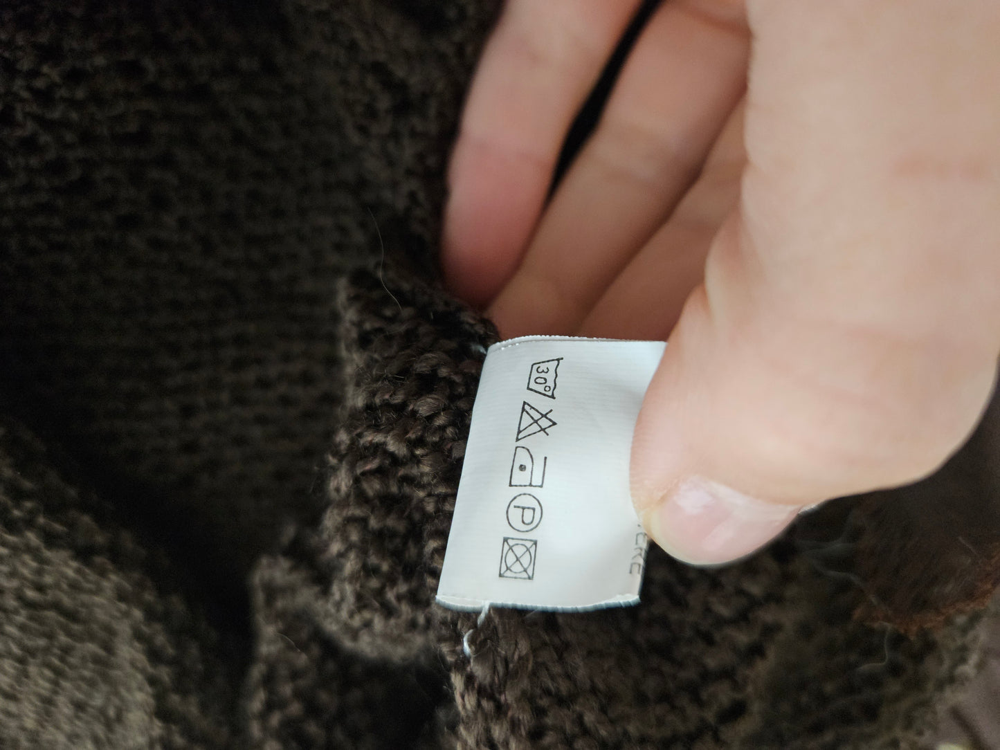 Cache coeur en crochet marron