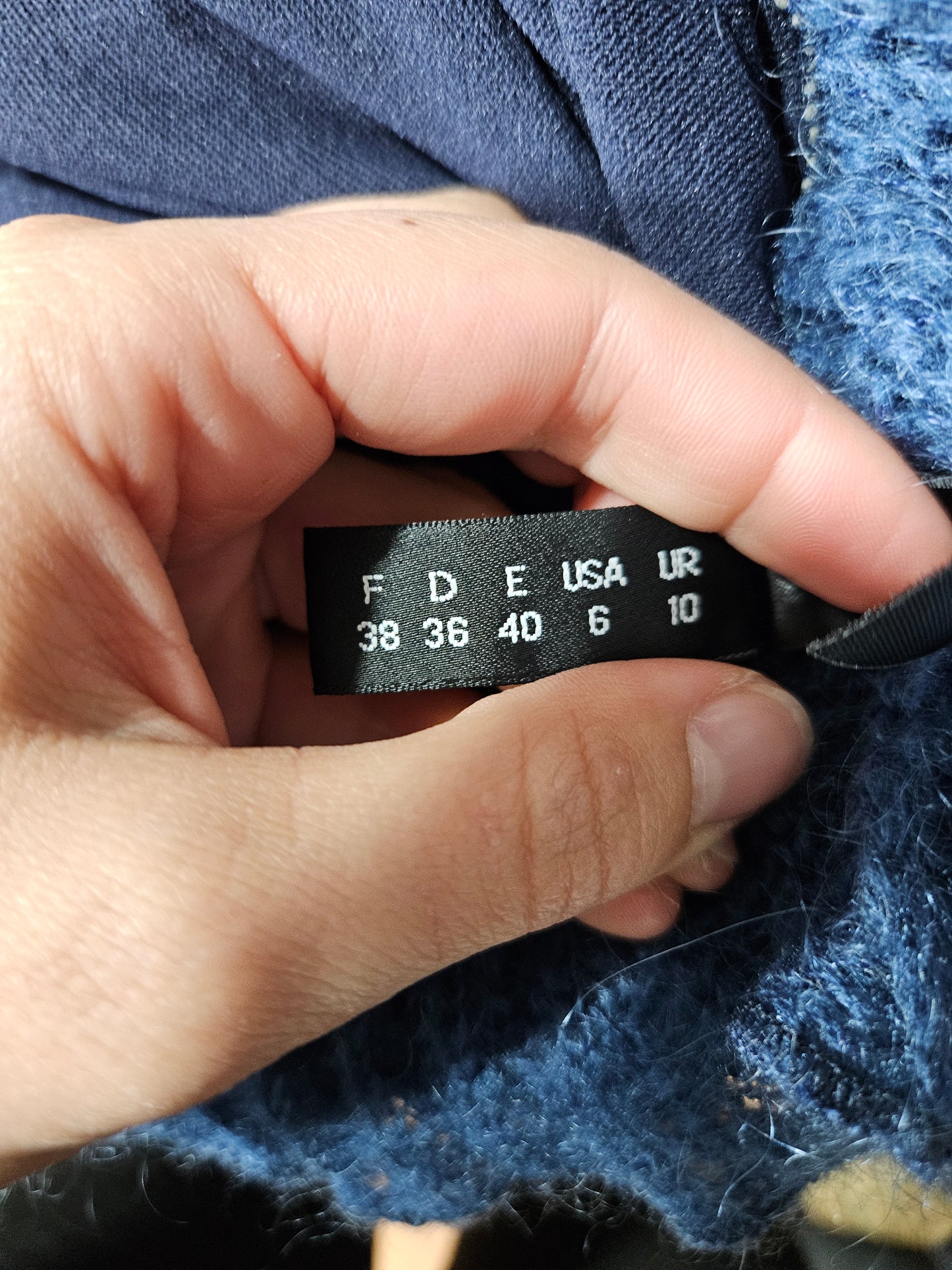 Cardigan bleu détails volants en crochet