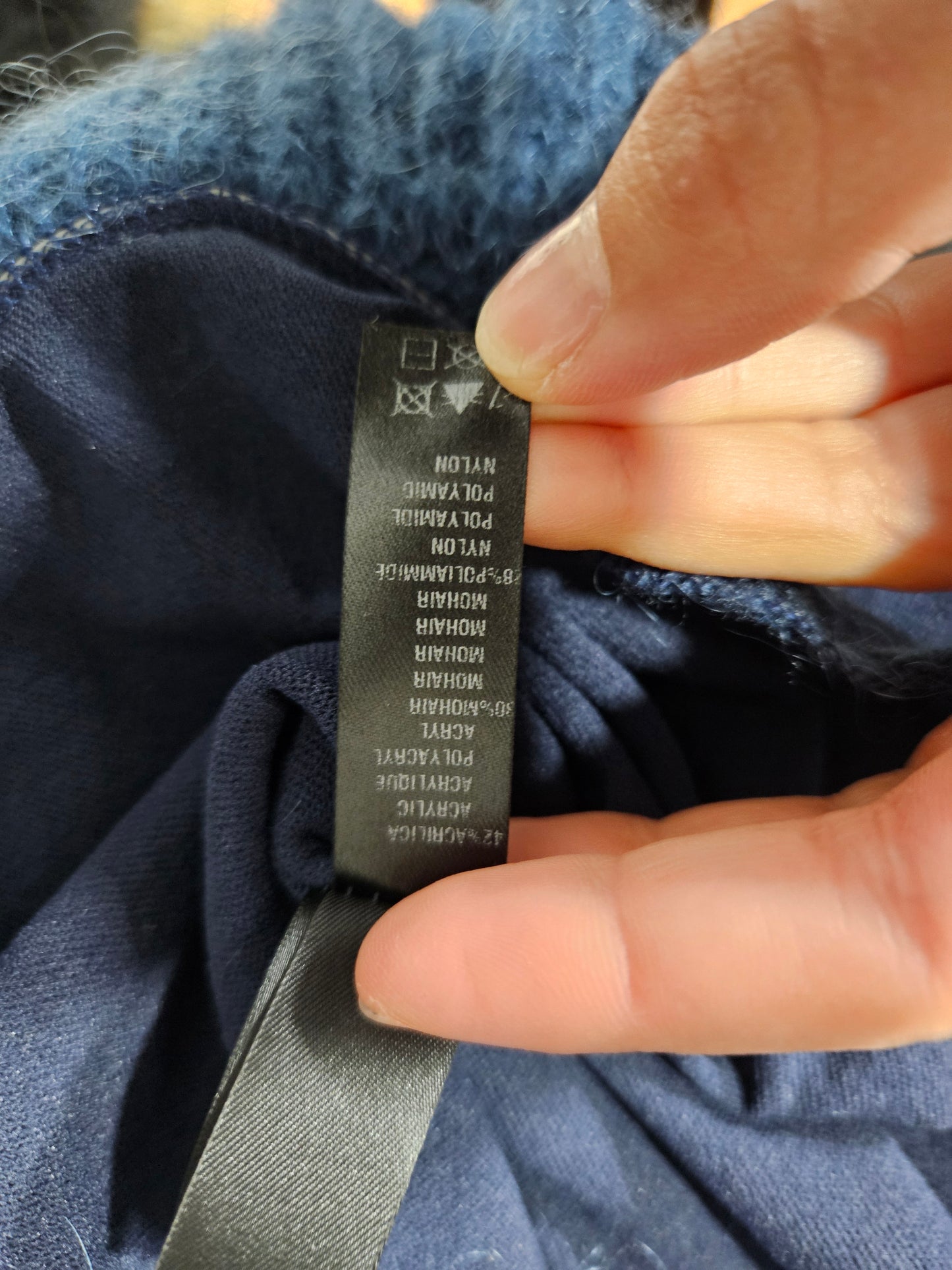 Cardigan bleu détails volants en crochet