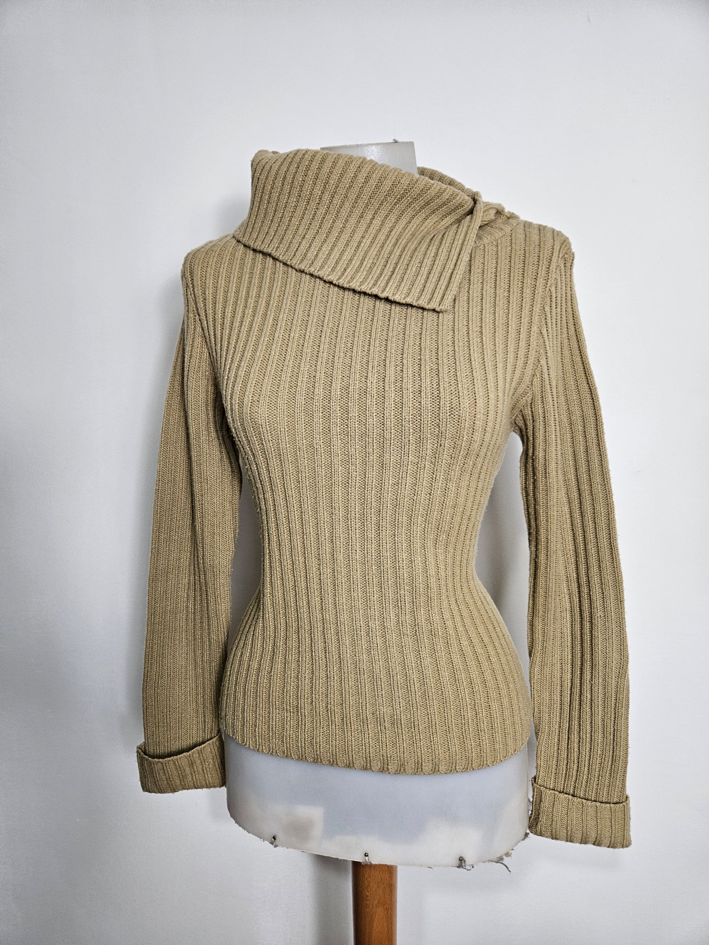 Pull côtelé col à revers