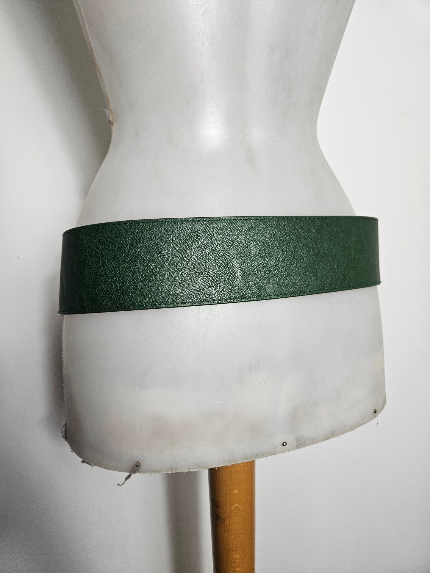 Ceinture en similicuir vert et argent