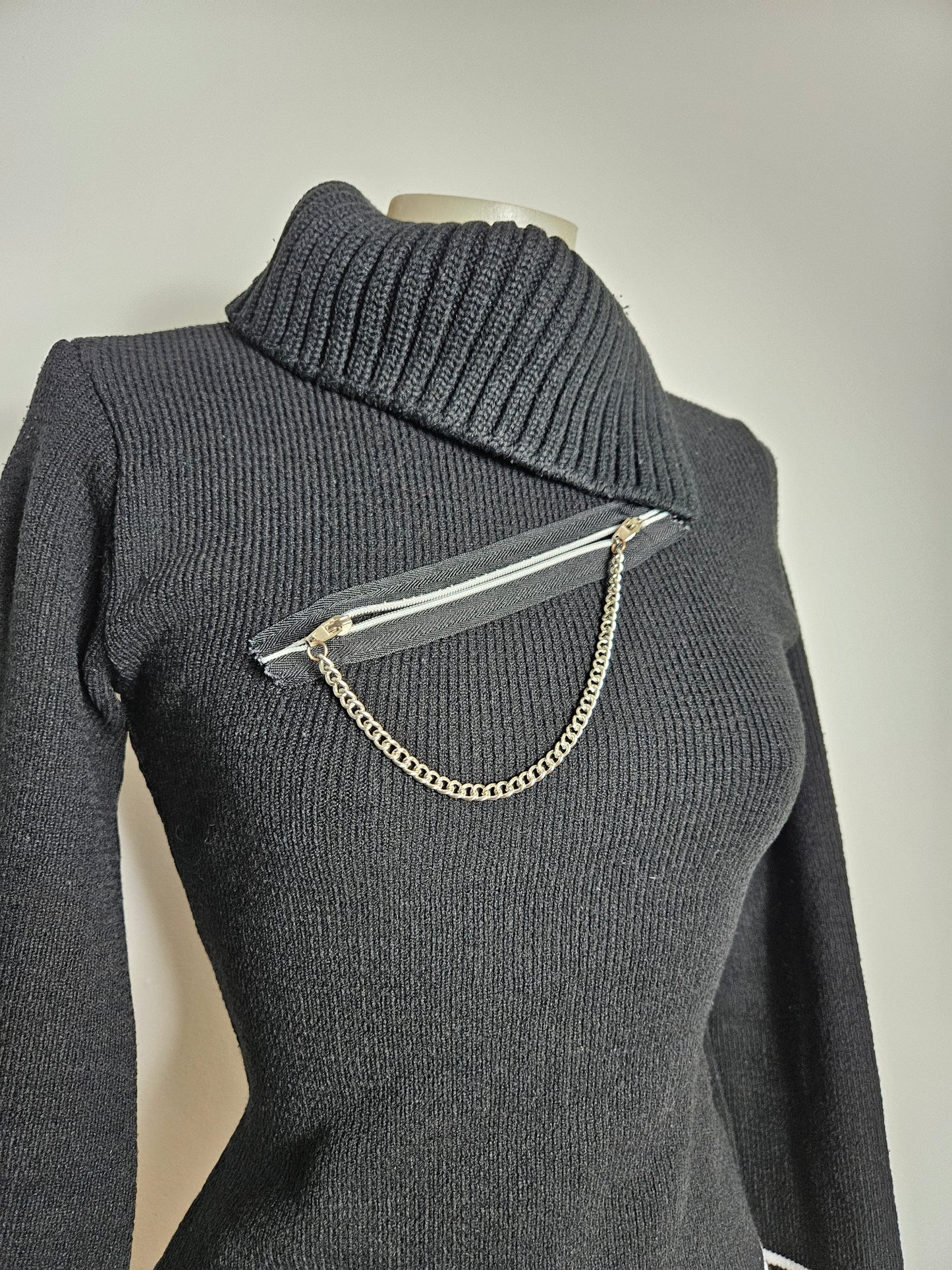 Pull col à revers détails zip