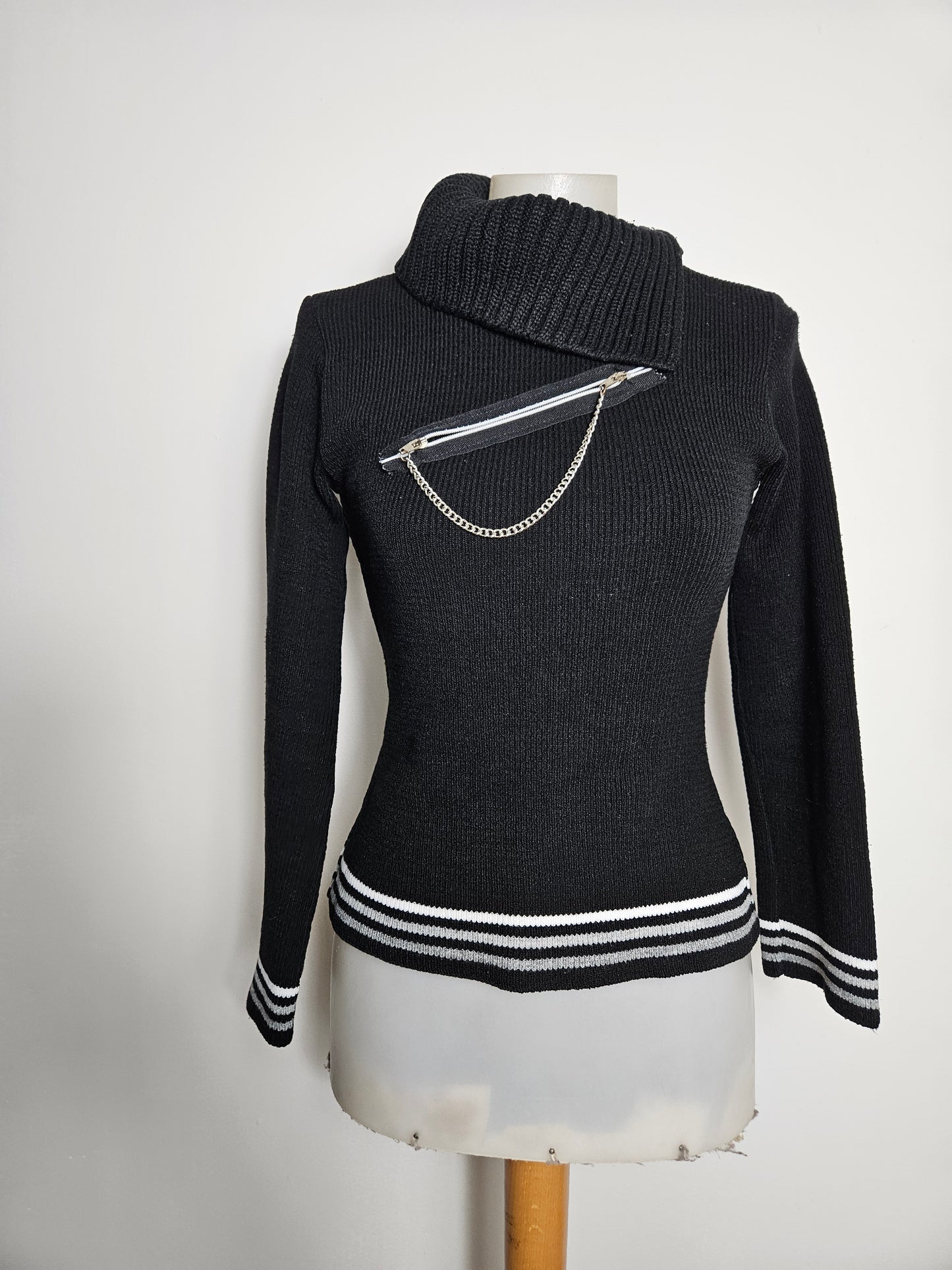 Pull col à revers détails zip