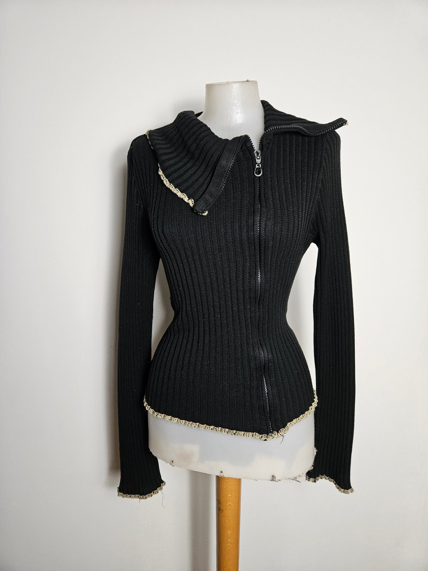 Pull côtelé à zip