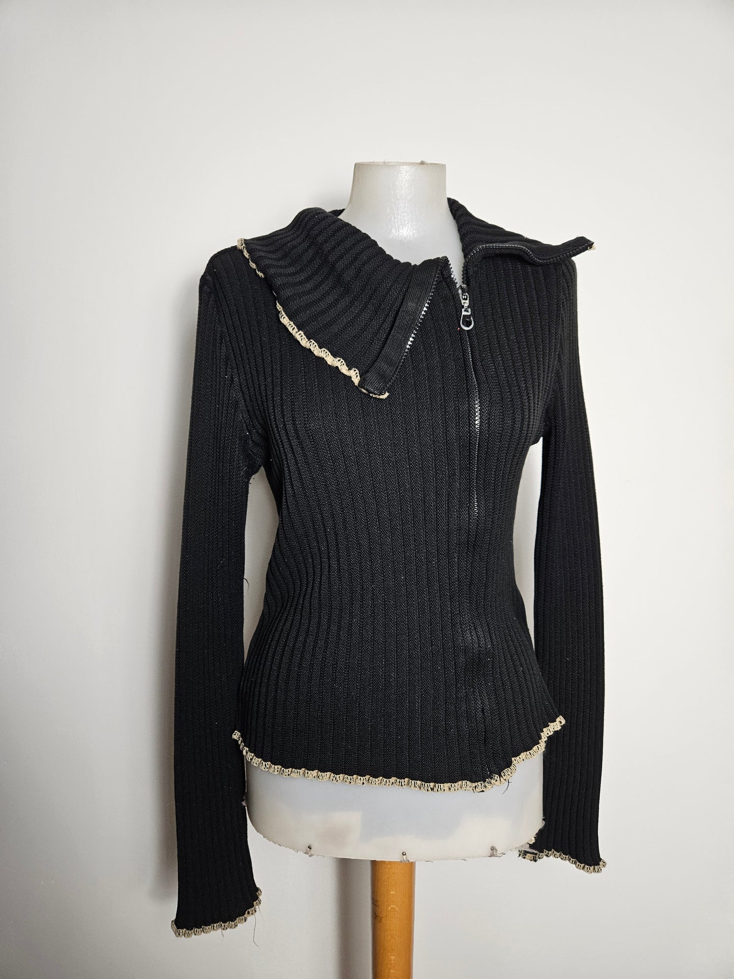 Pull côtelé à zip