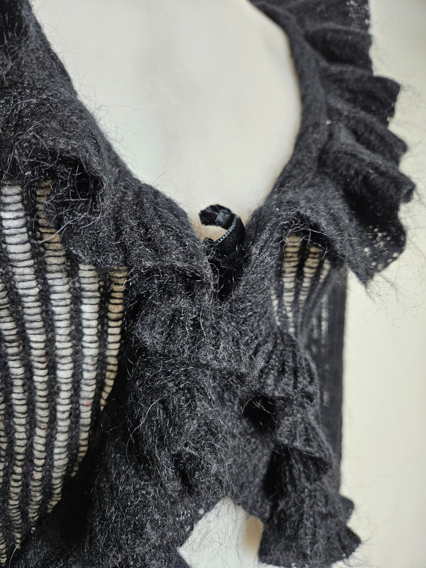 Boléro en crochet noir