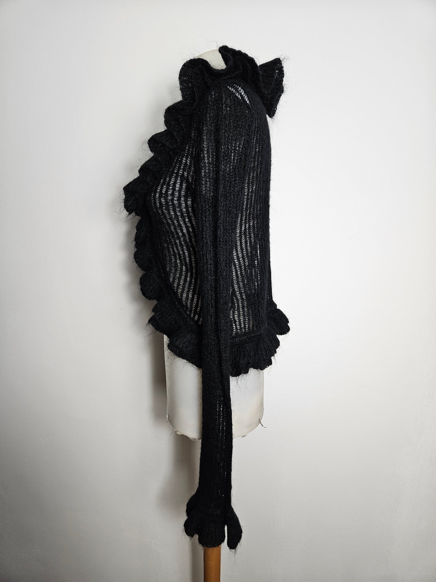 Boléro en crochet noir