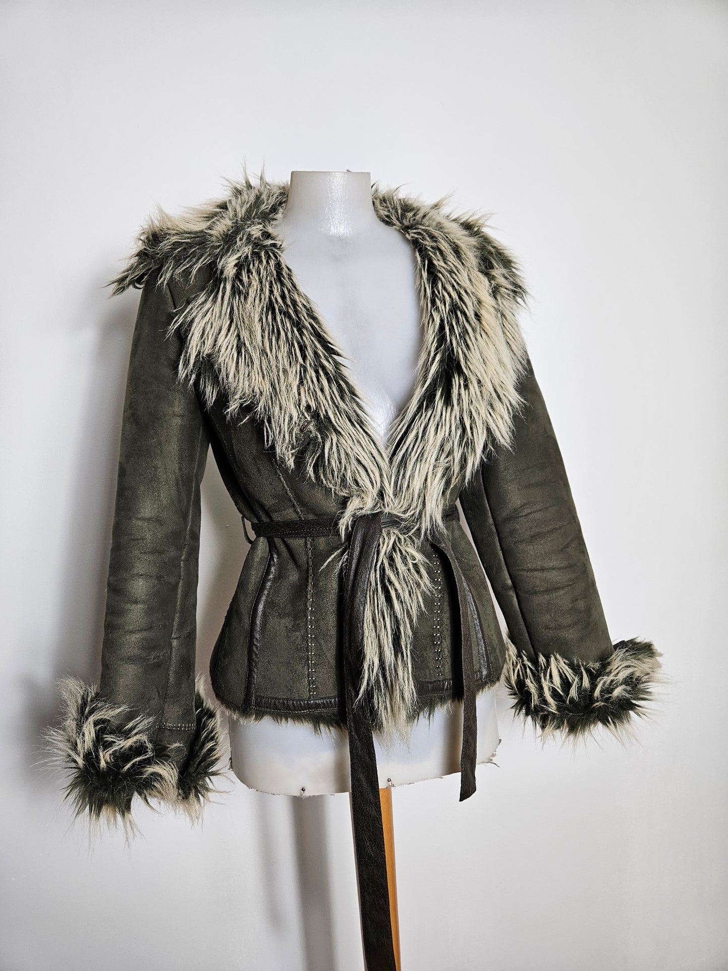 Manteau similidaim et fausse fourrure