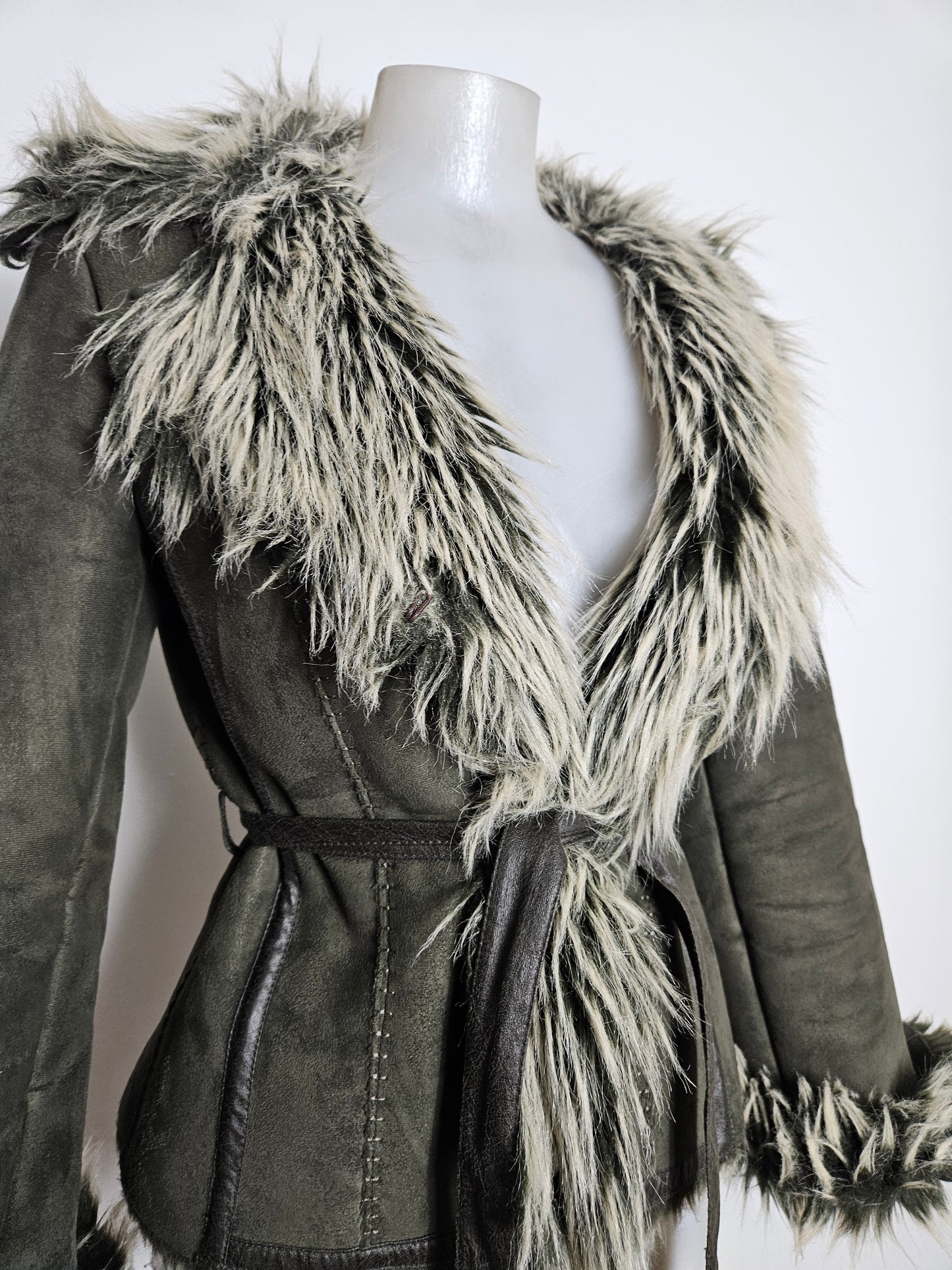 Manteau similidaim et fausse fourrure