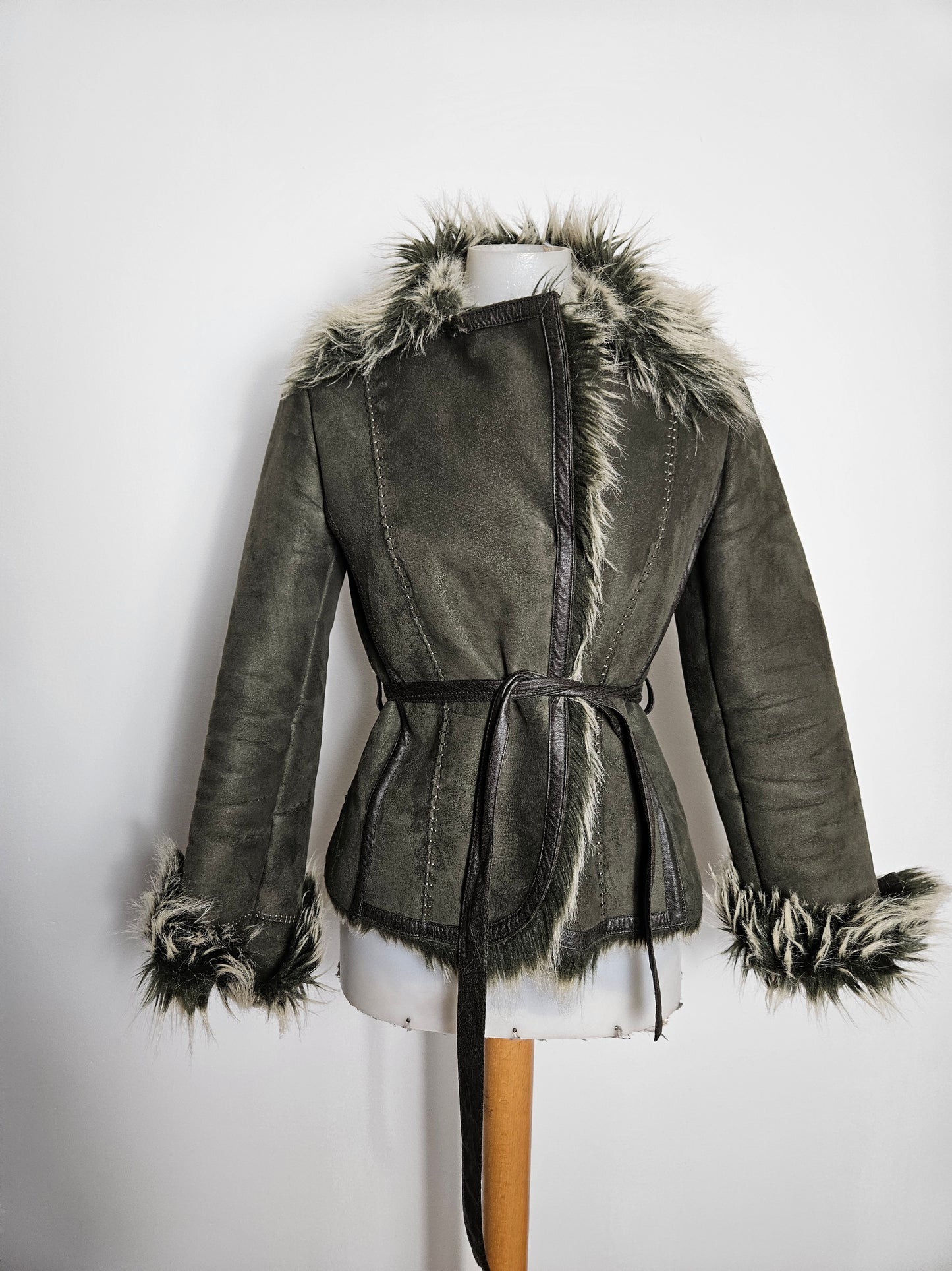 Manteau similidaim et fausse fourrure