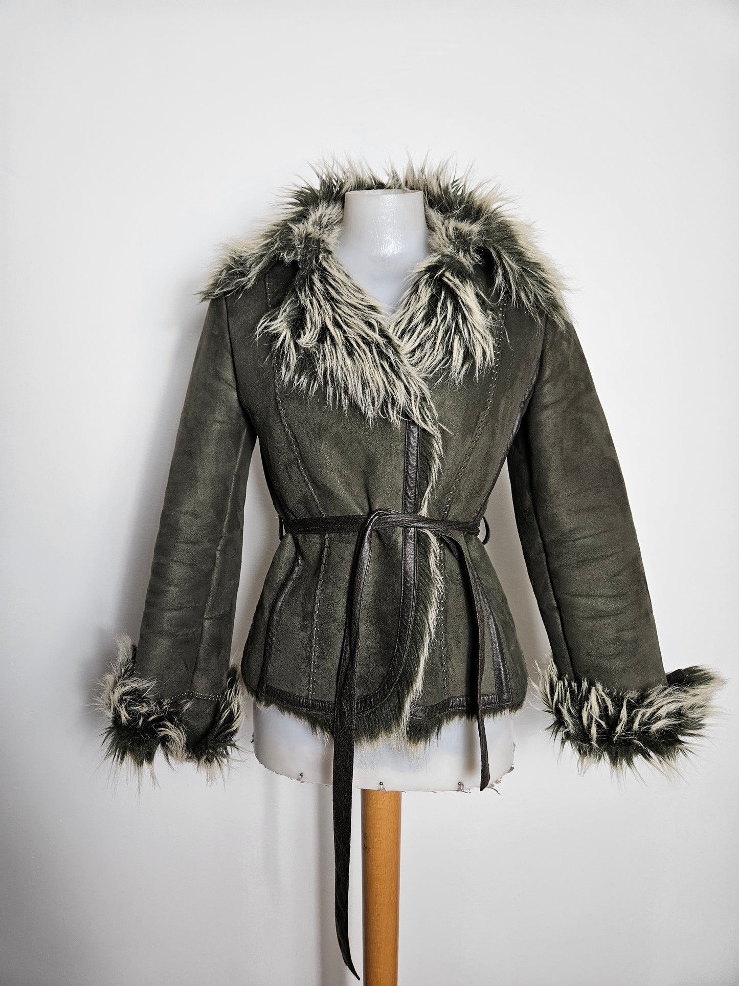 Manteau similidaim et fausse fourrure