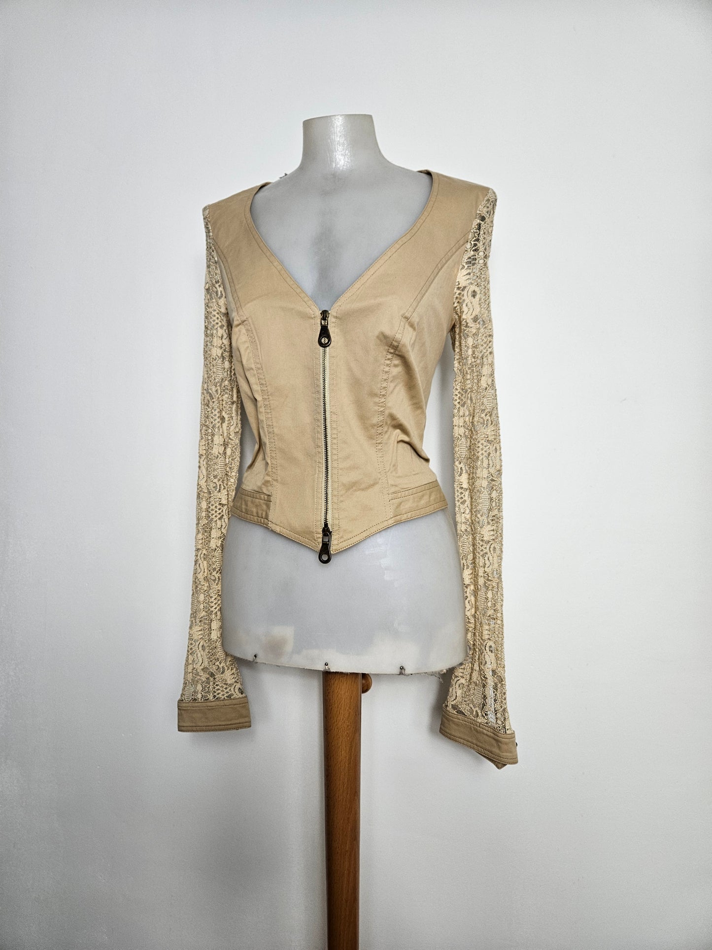 Haut à double zip dos dentelle