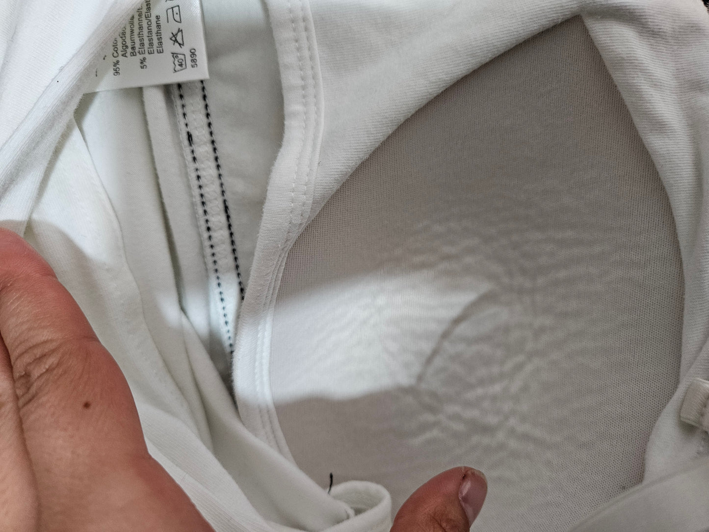 Haut romantique blanc et noir