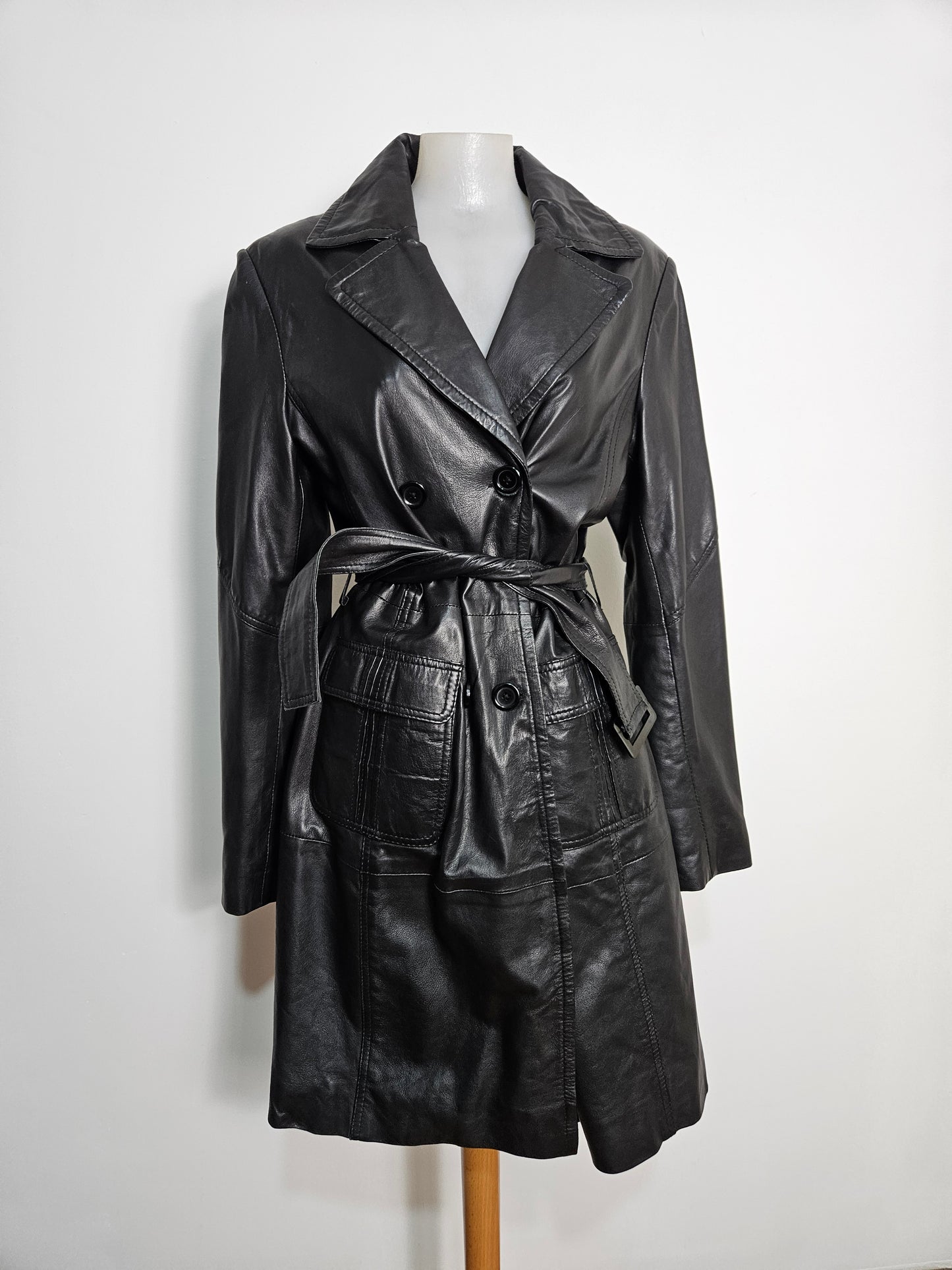 Trench en cuir mi long