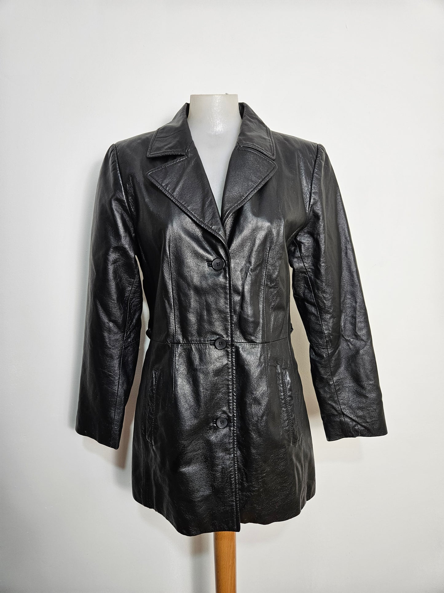 Trench court en cuir