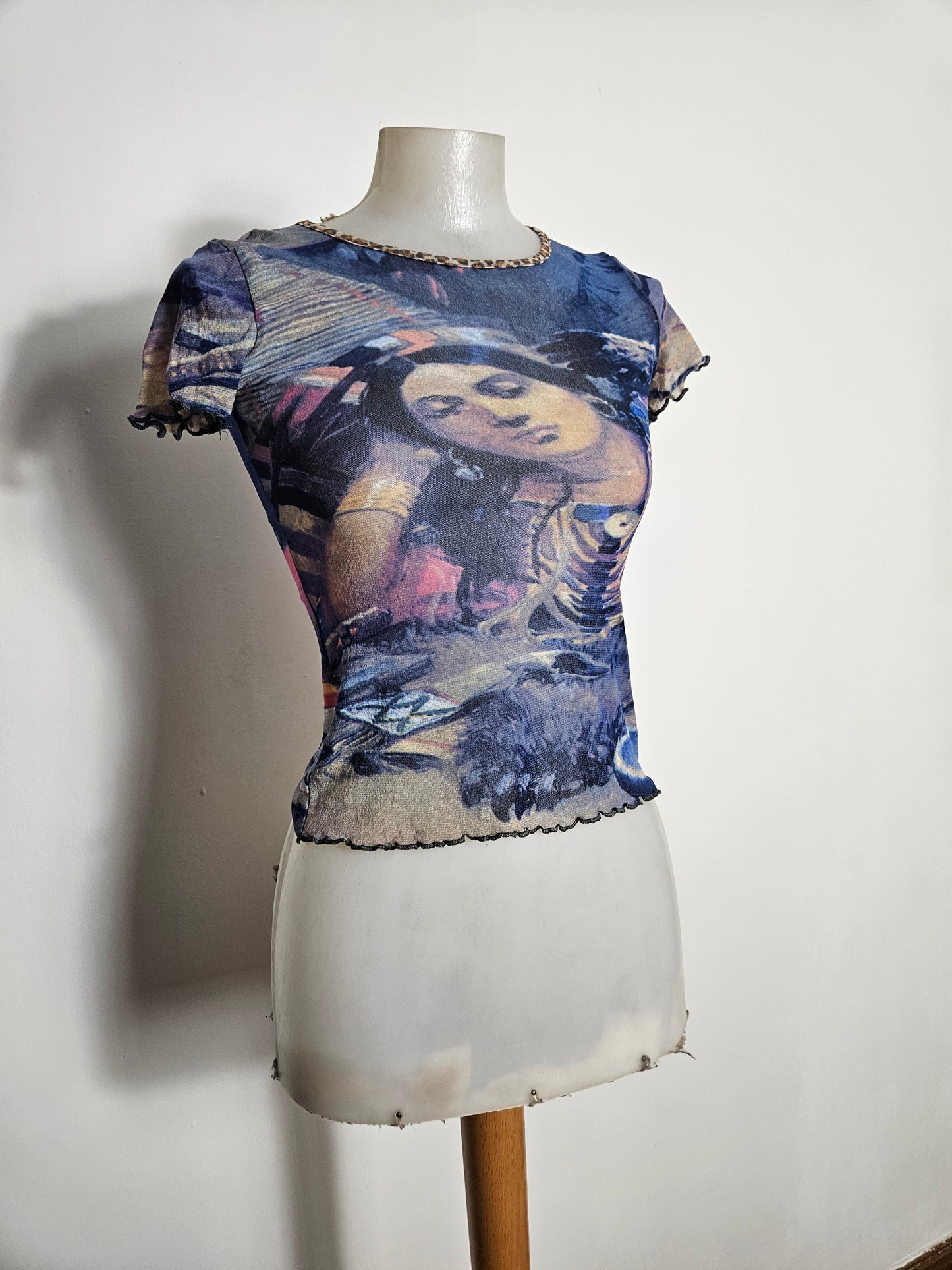 Haut en voile motif renaissance