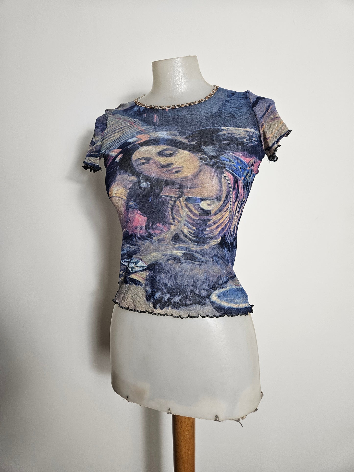 Haut en voile motif renaissance