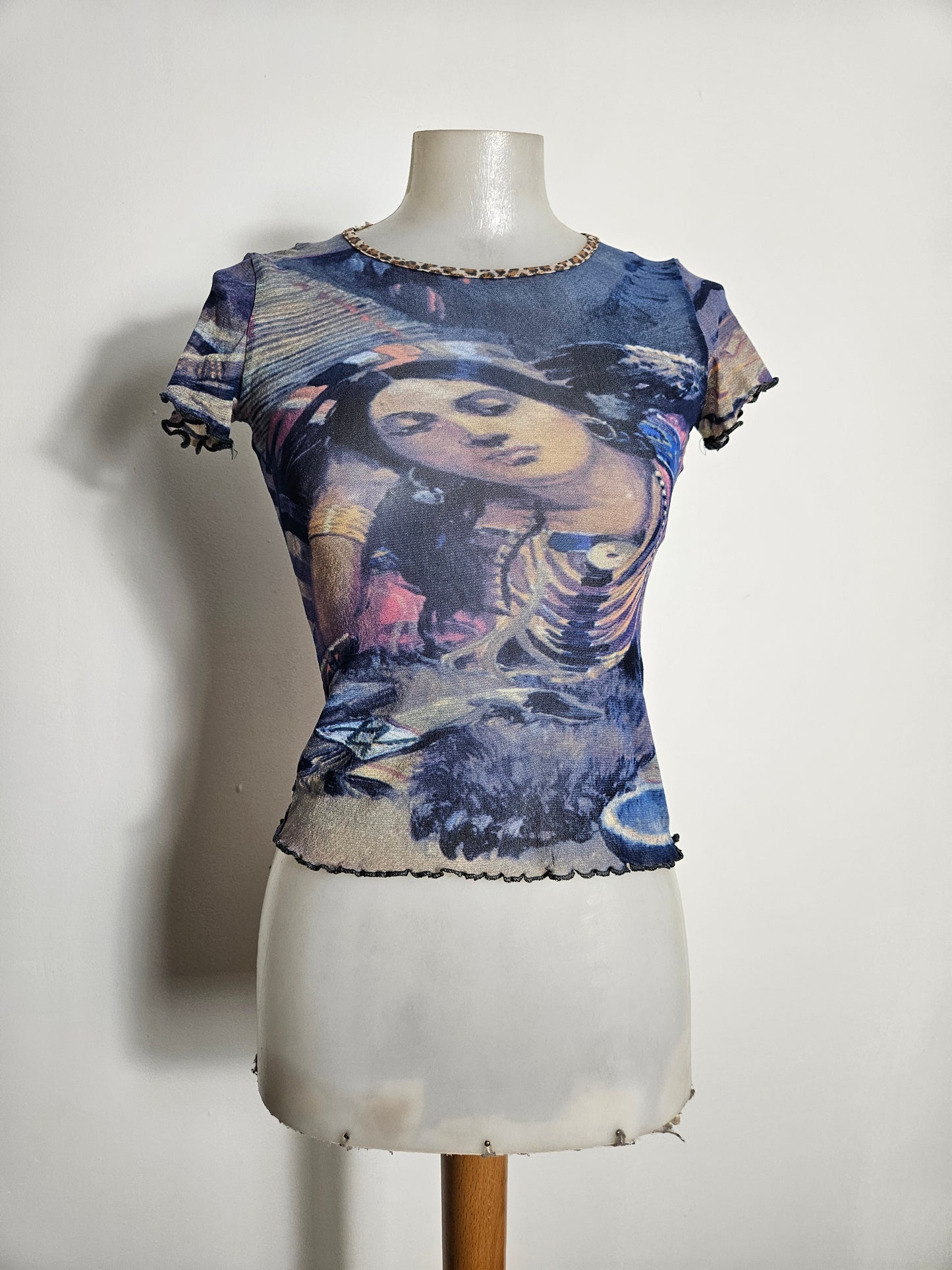 Haut en voile motif renaissance