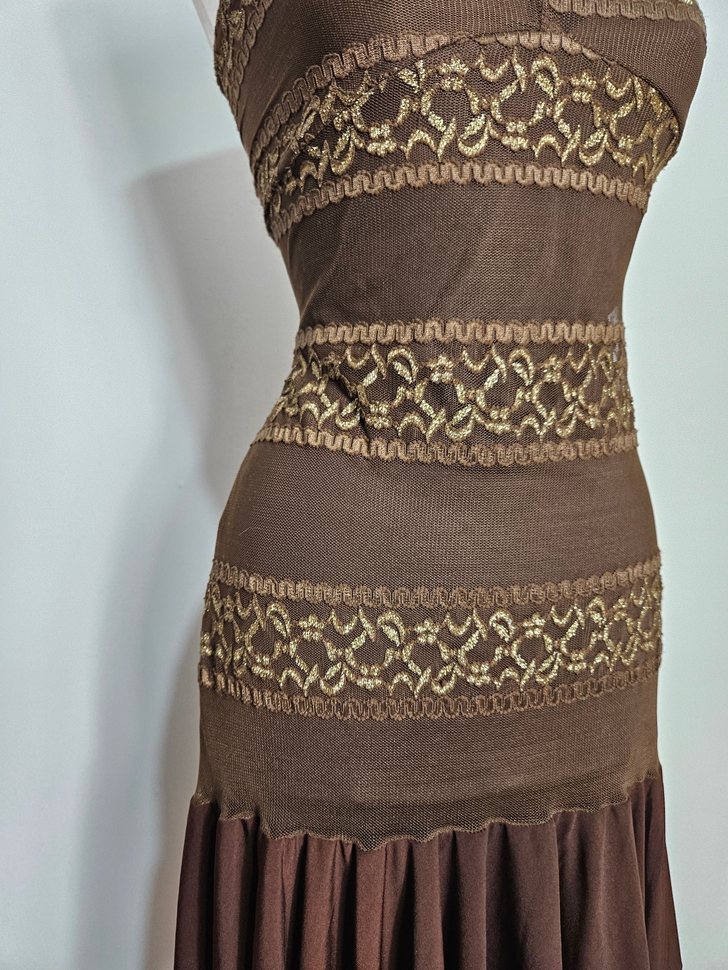 Robe strapless voile et dentelle marron