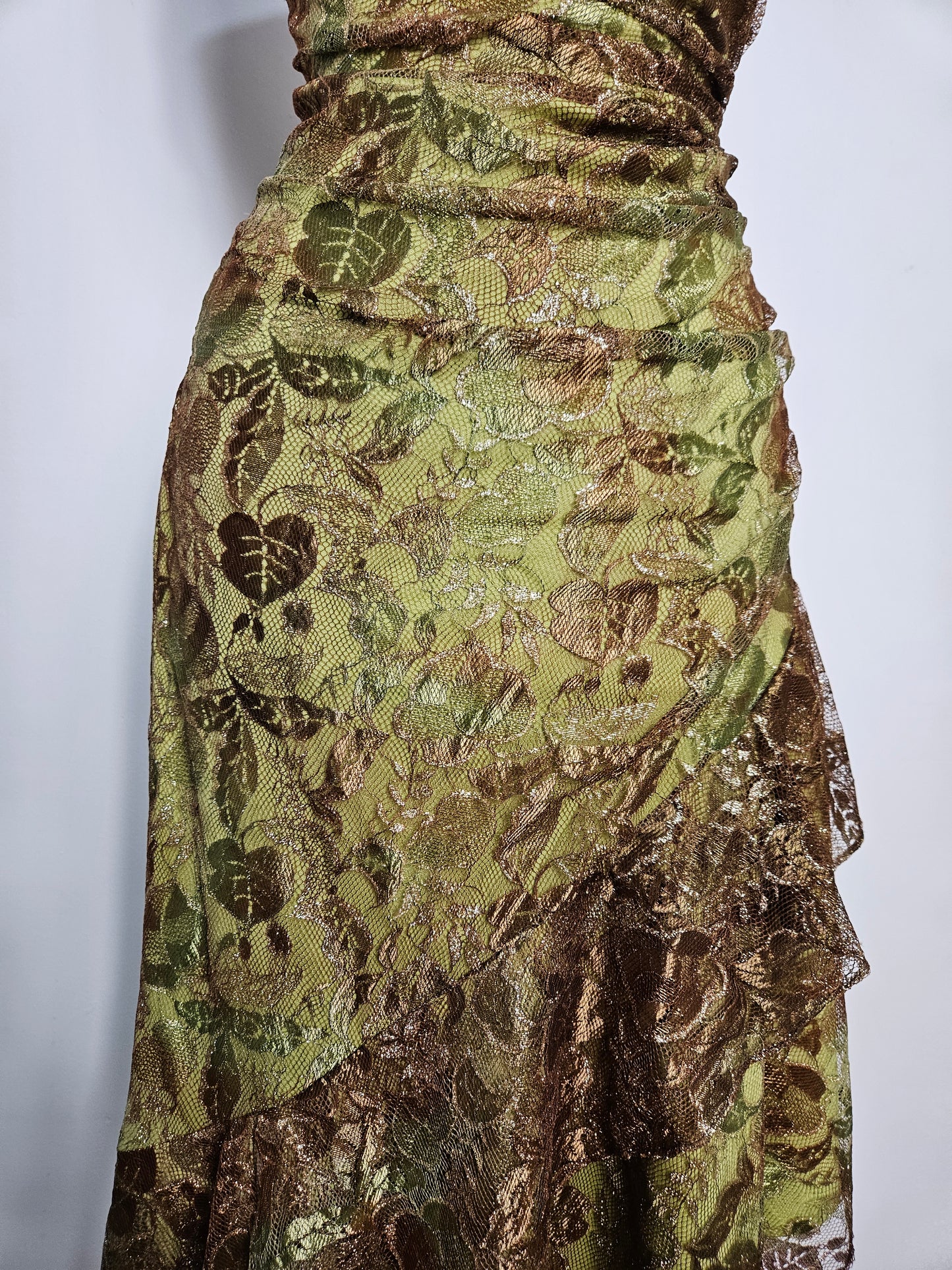 Robe strapless en dentelle verte et marron