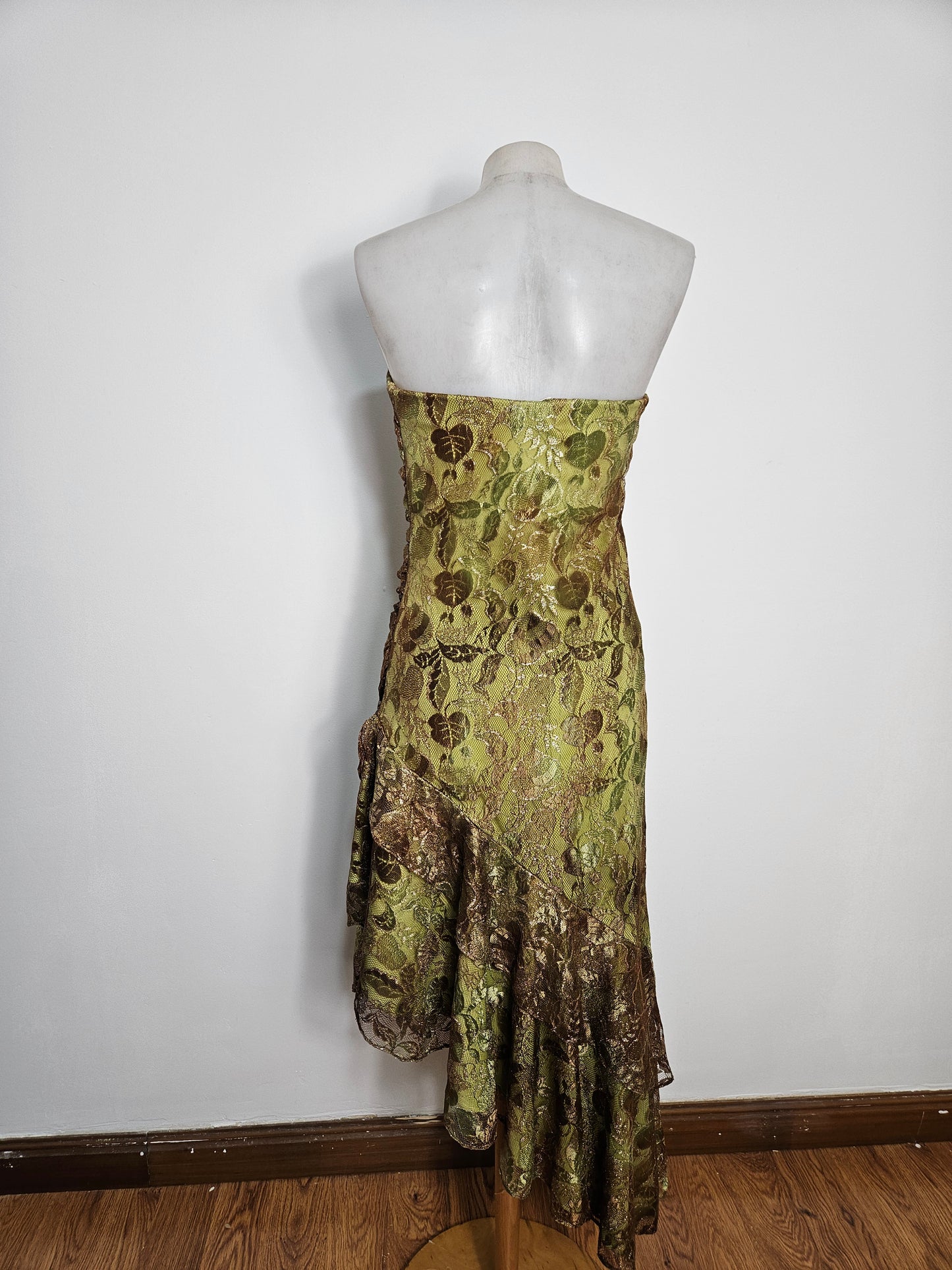 Robe strapless en dentelle verte et marron