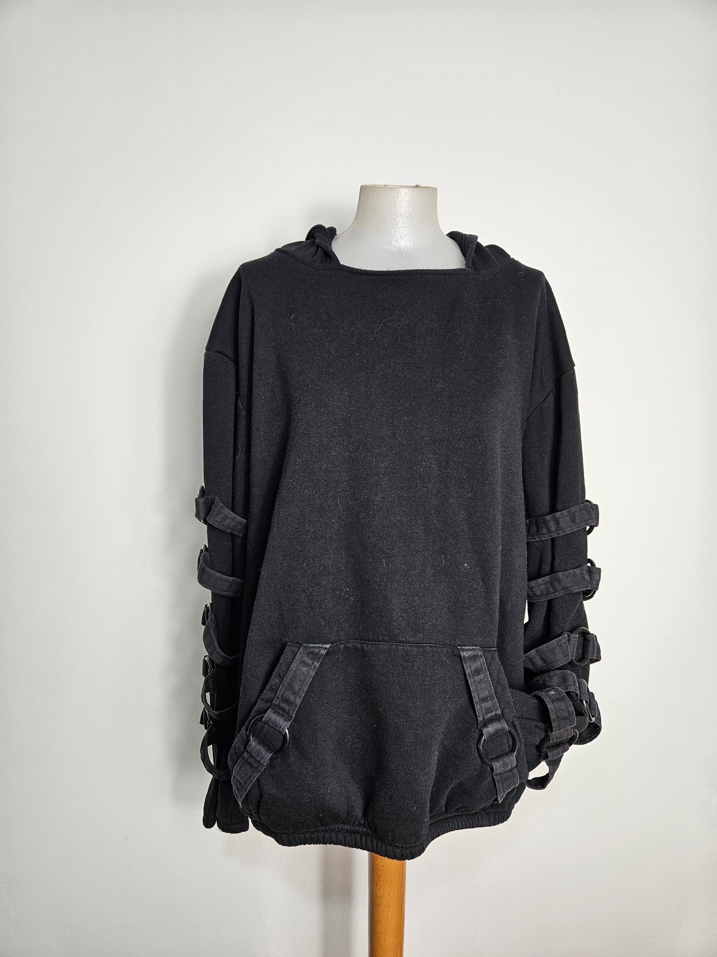 Pull ample Necessary Evil