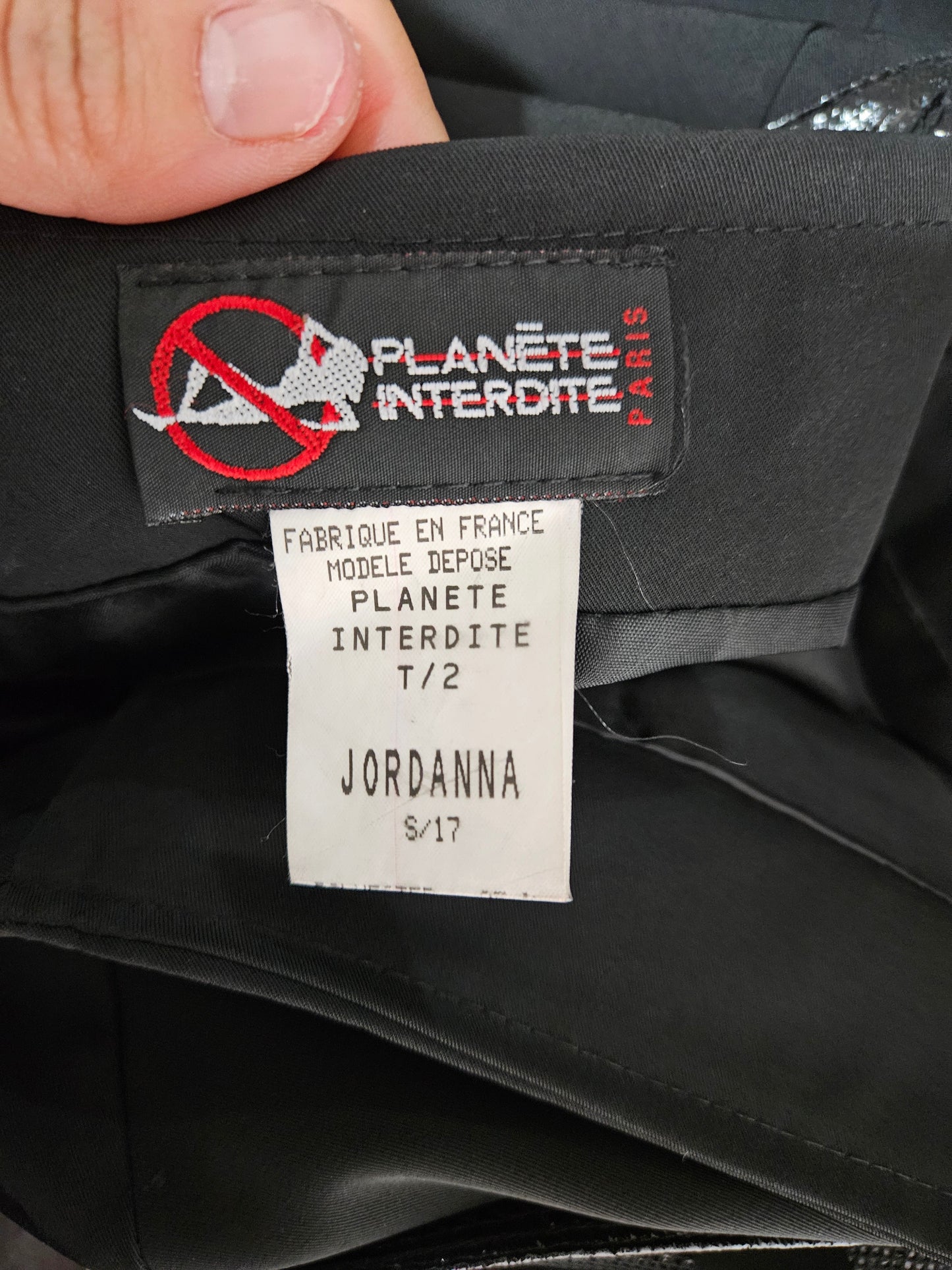 Jupe noire à sangle