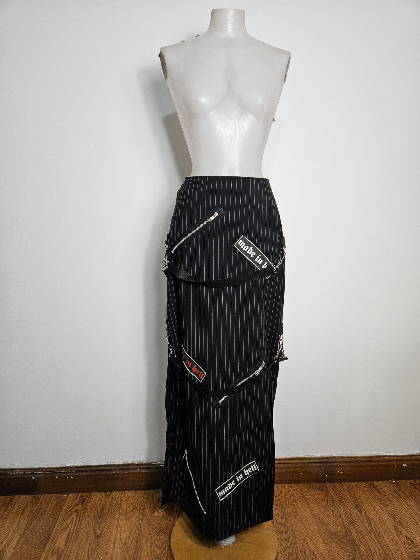 Jupe rayé à patch et sangles