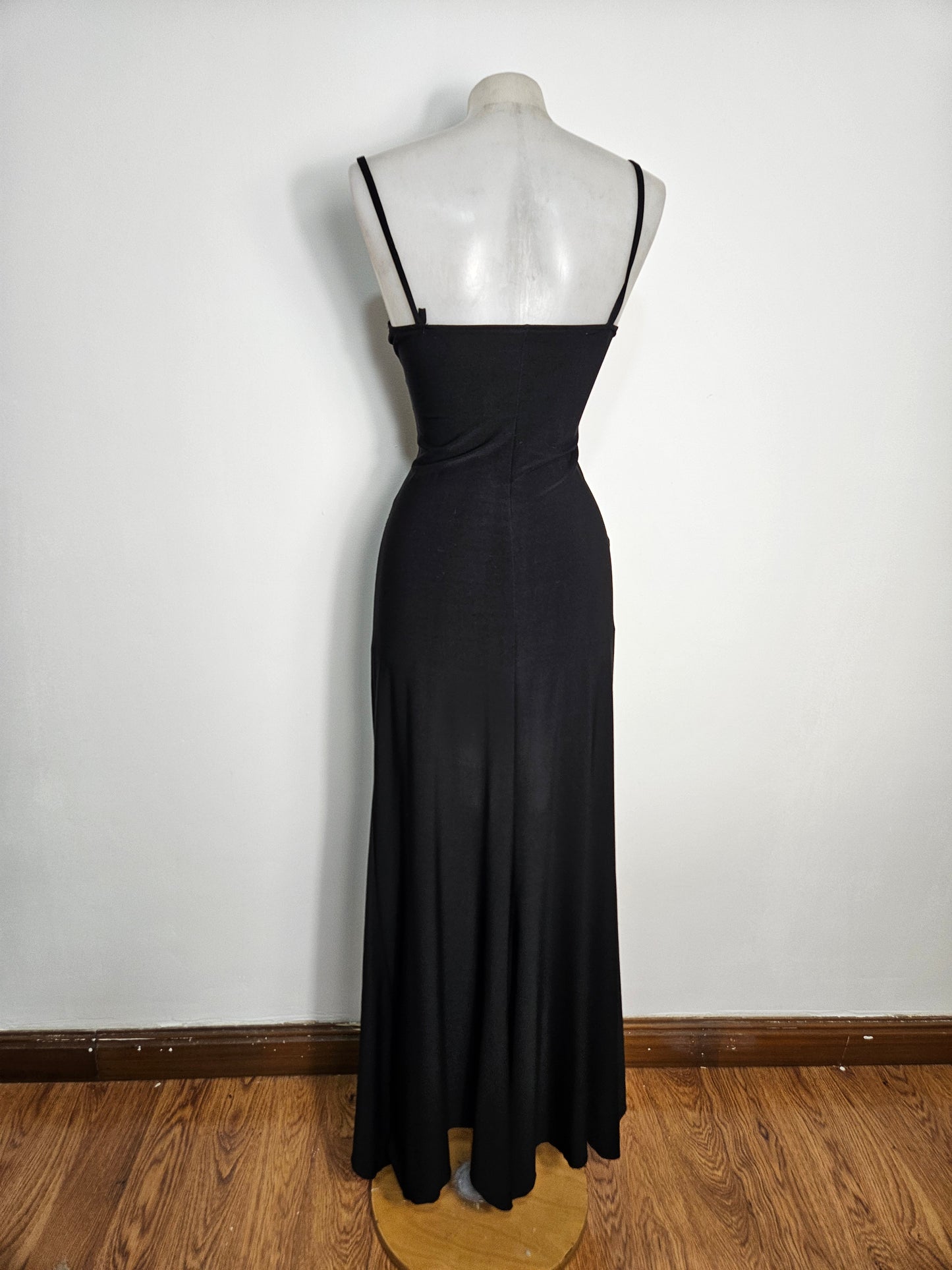 Maxi robe noire à laçage
