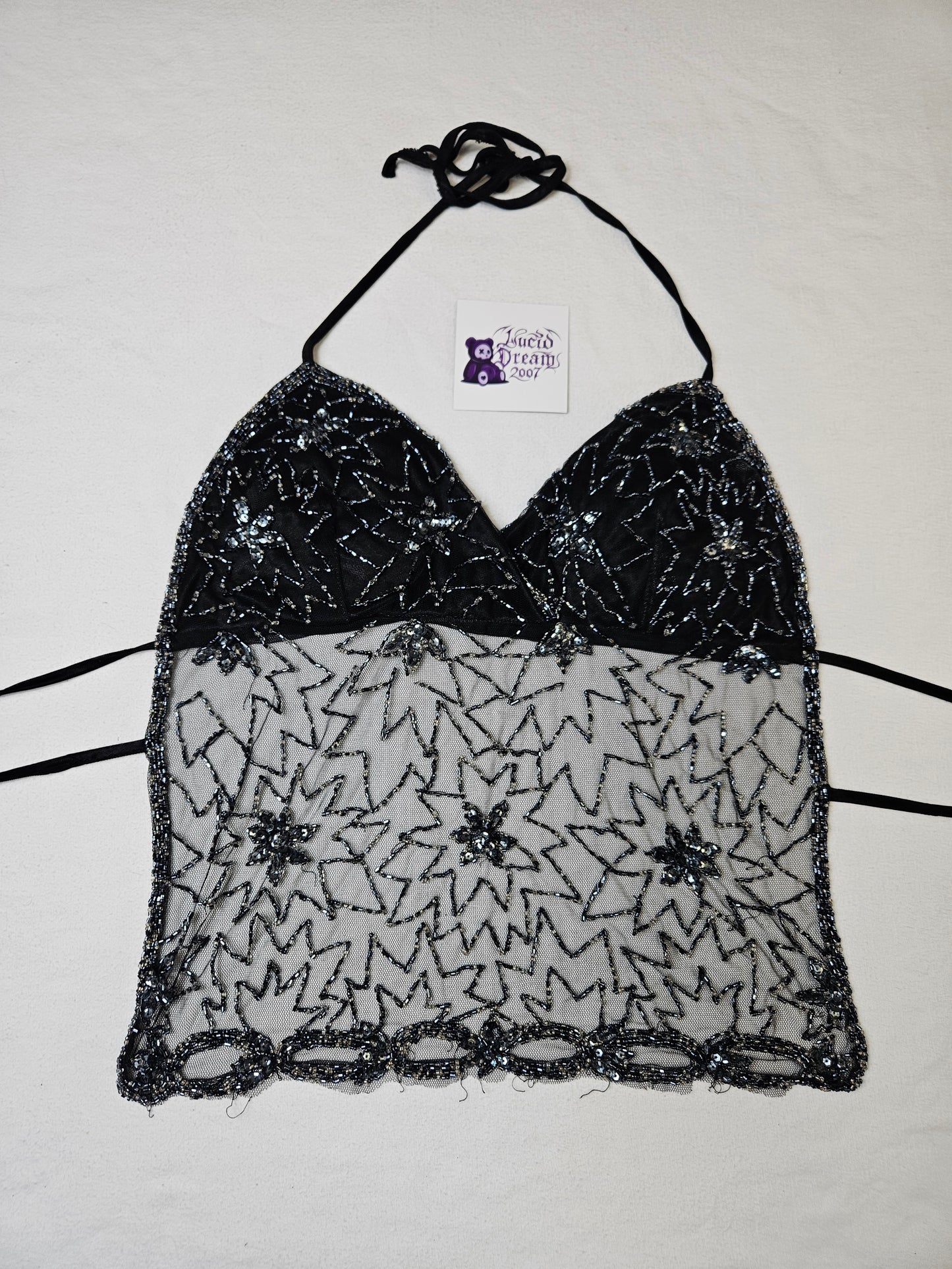 Haut dos nu en voile brodé