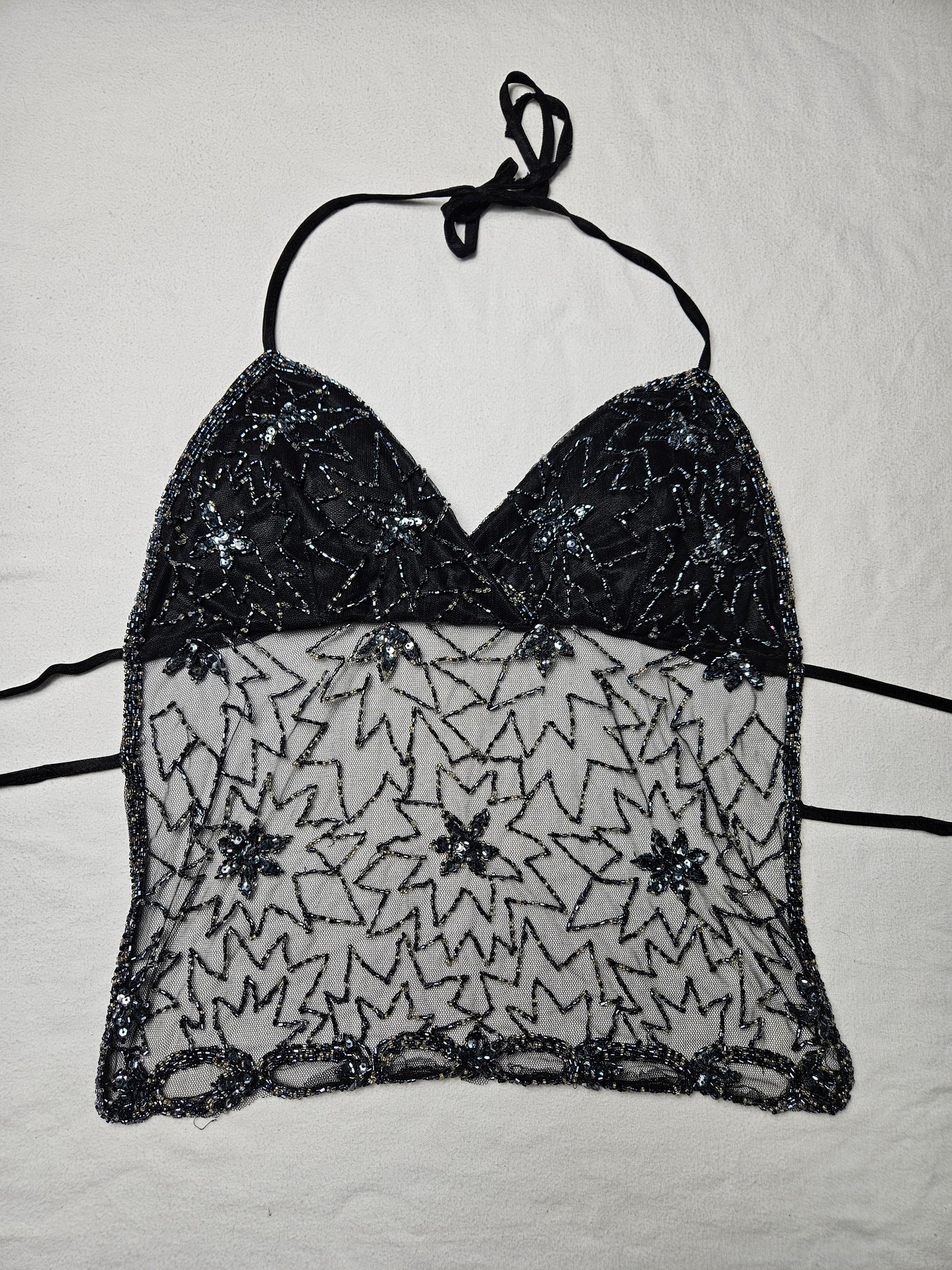 Haut dos nu en voile brodé