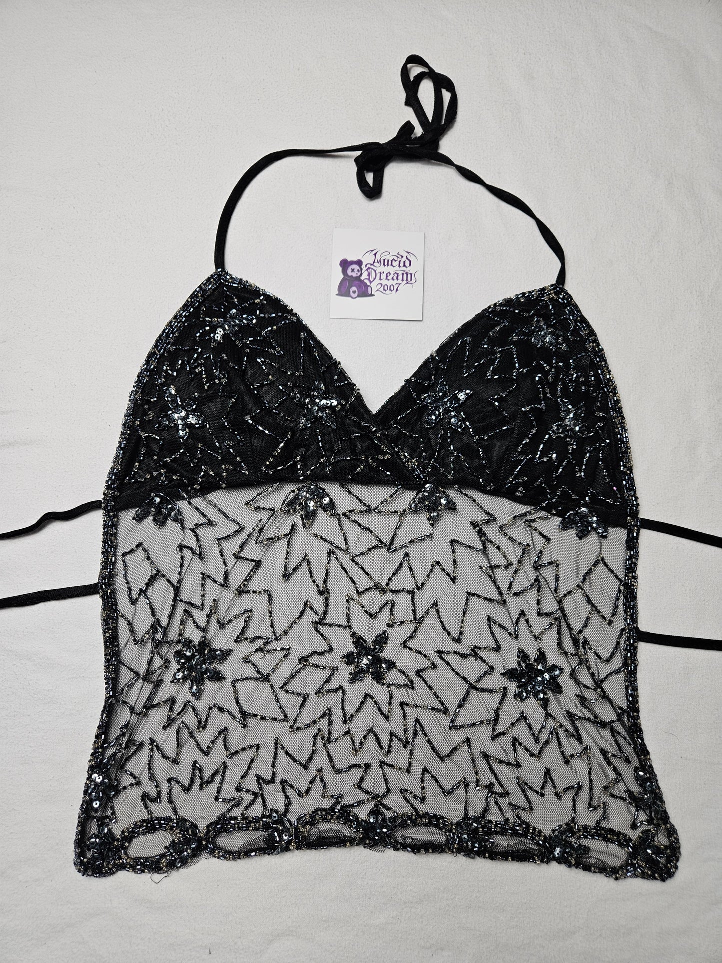 Haut dos nu en voile brodé